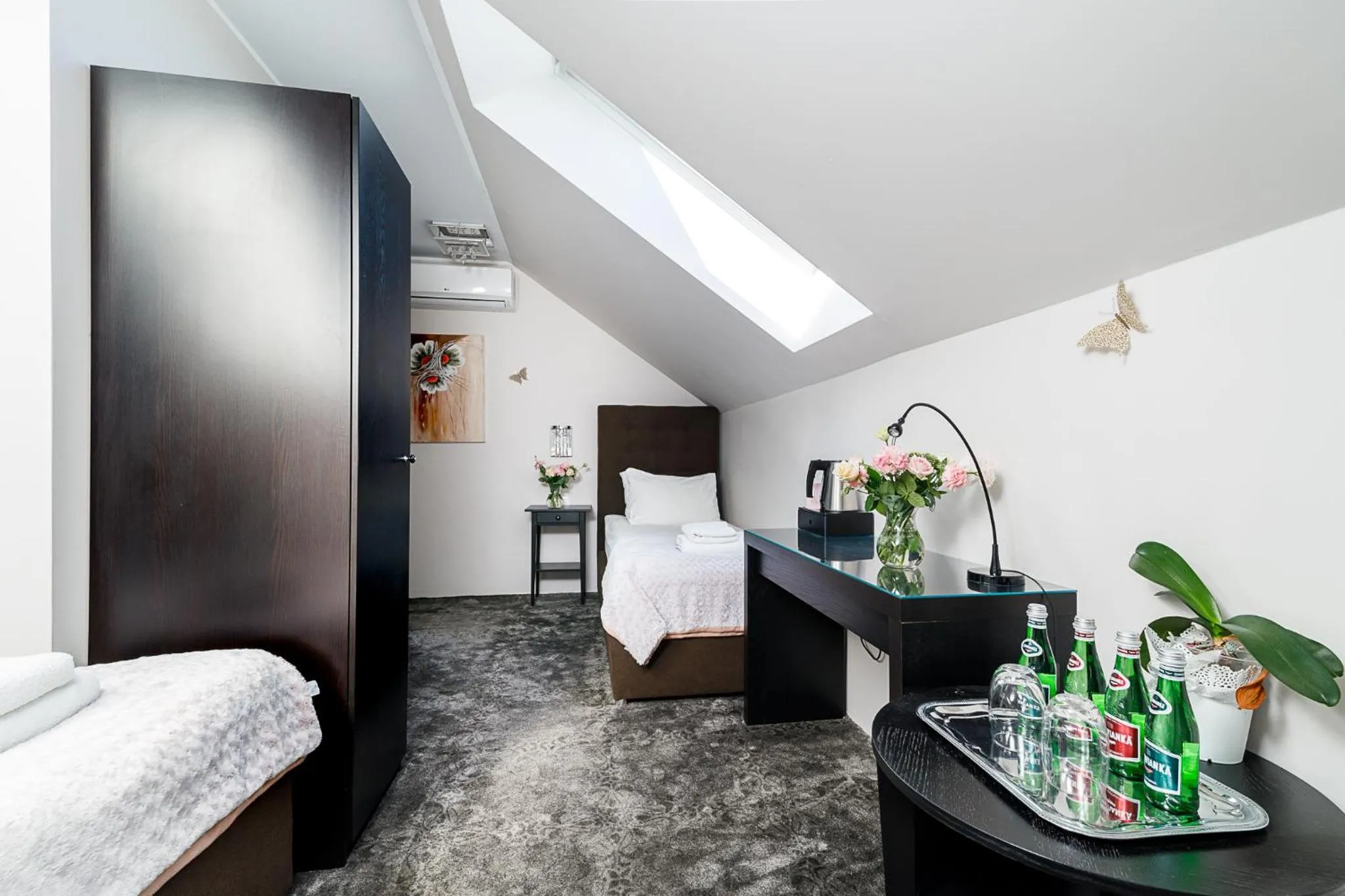 Deluxe Twin Room in PALAC DABROWKA
