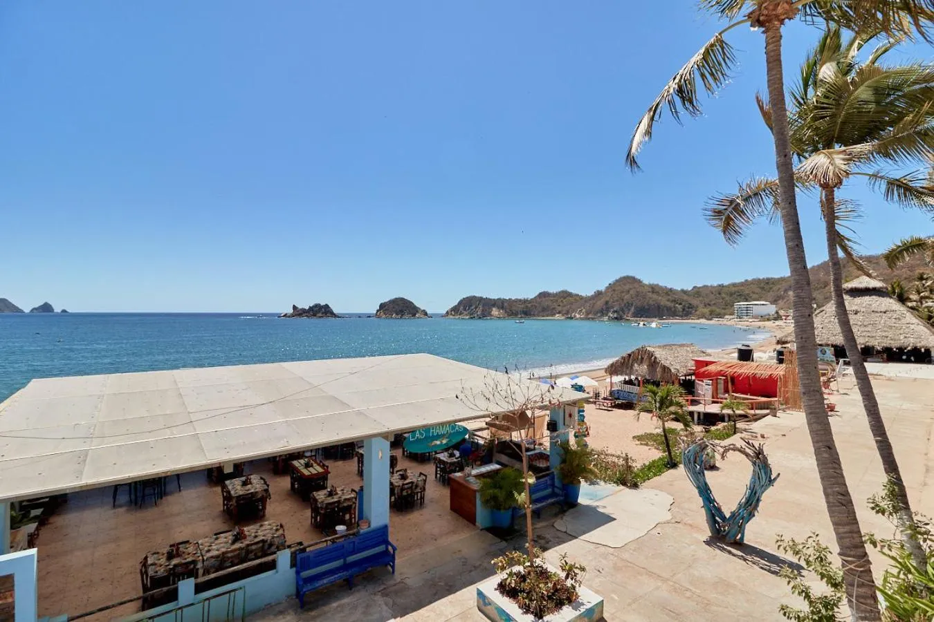 Restaurant/places to eat in Bungalows Las Hamacas