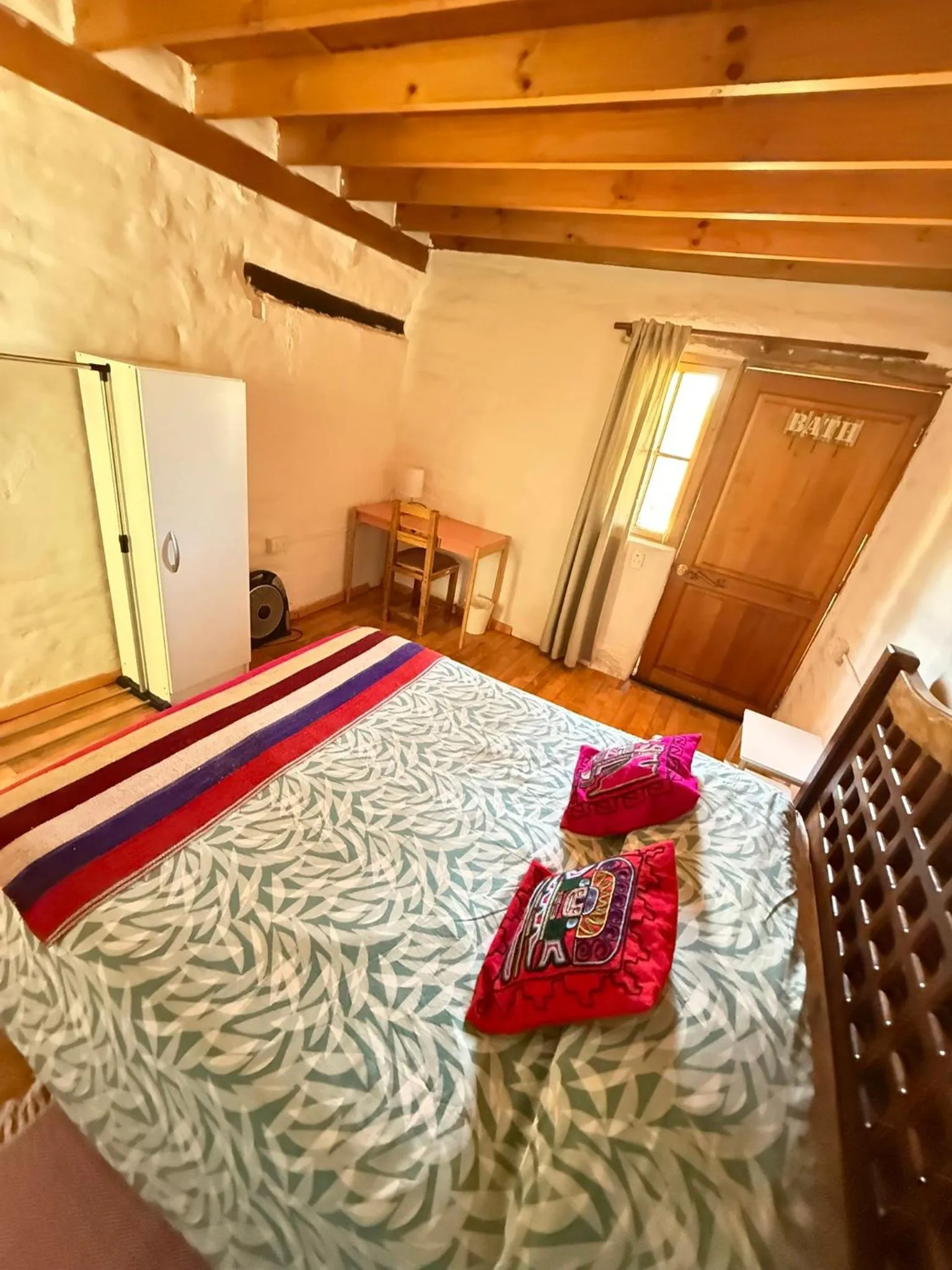 Photo of the whole room, Bed in Atacama Lodge Rukazen Rústico
