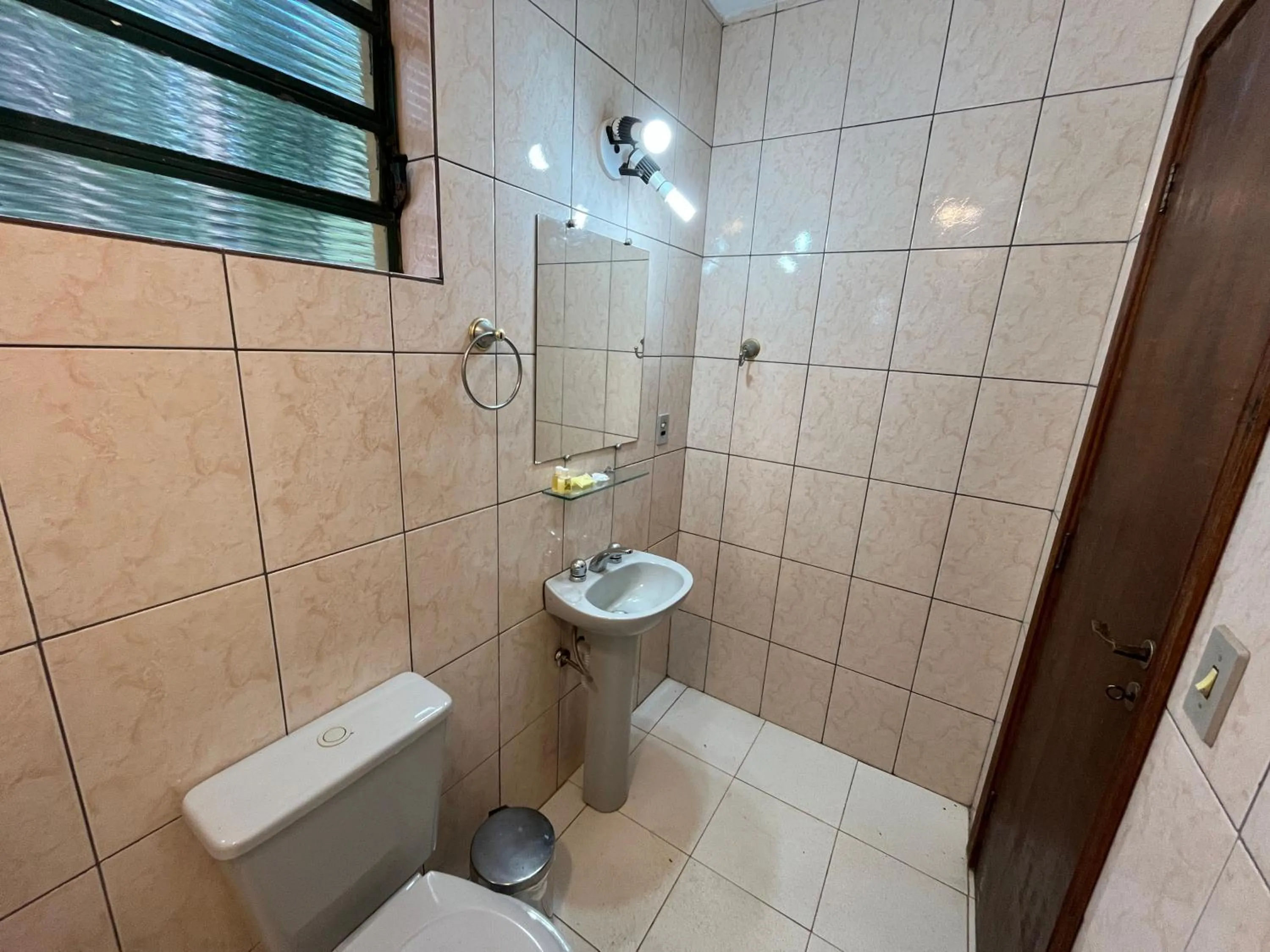 Bathroom in Pousada Sonho Verde