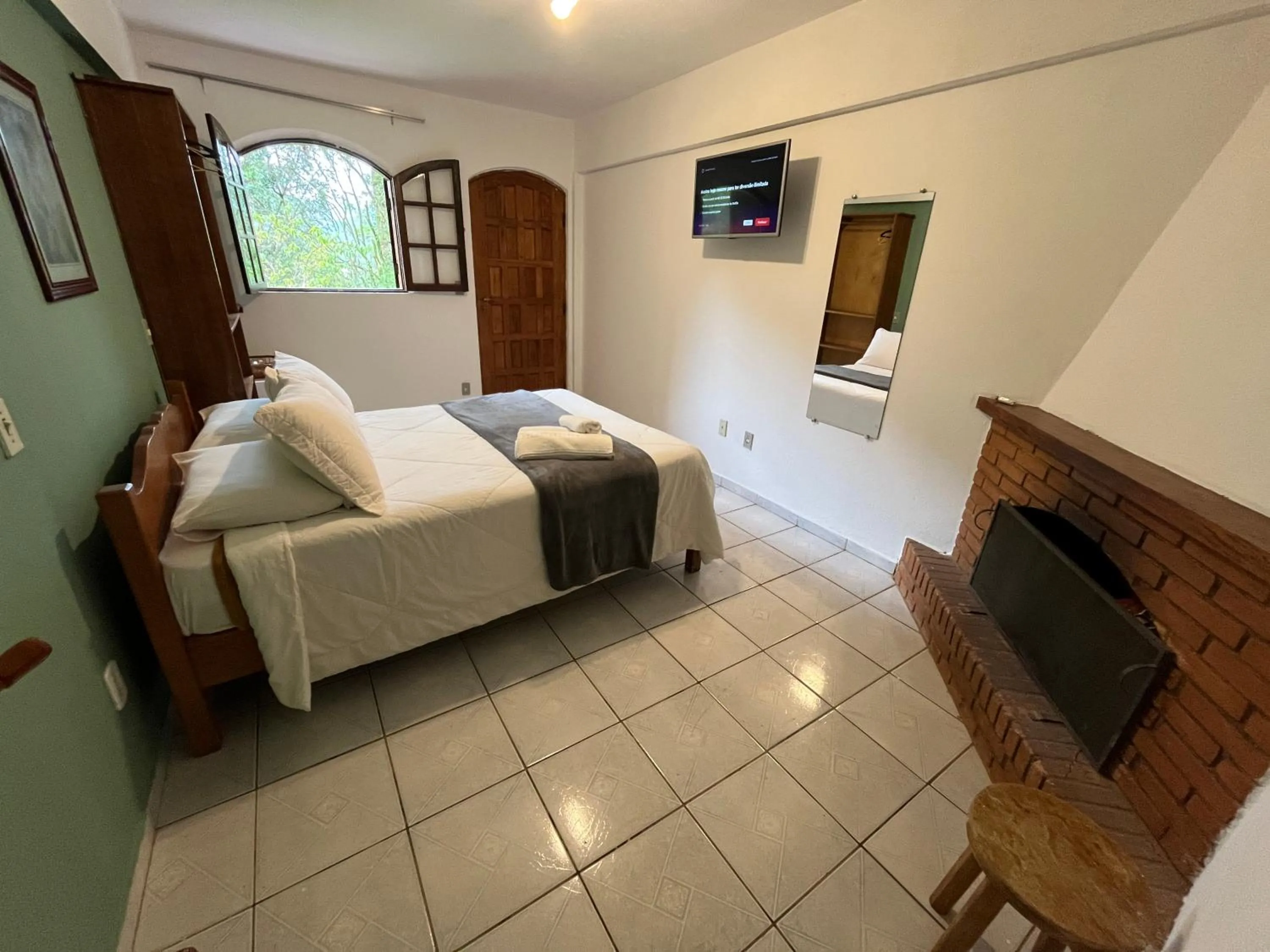 TV and multimedia, Bed in Pousada Sonho Verde