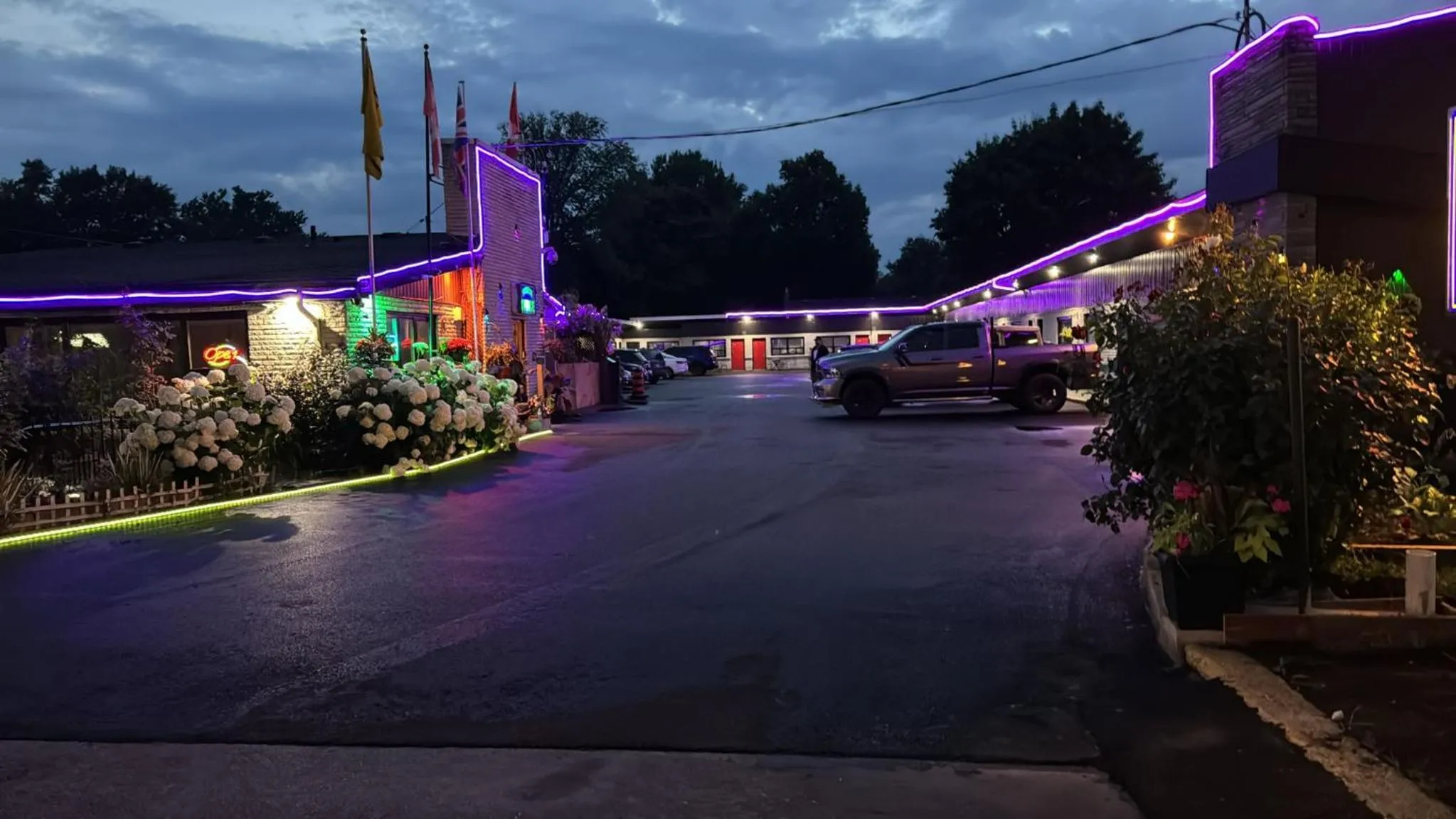 Property building in Crestwood Motel