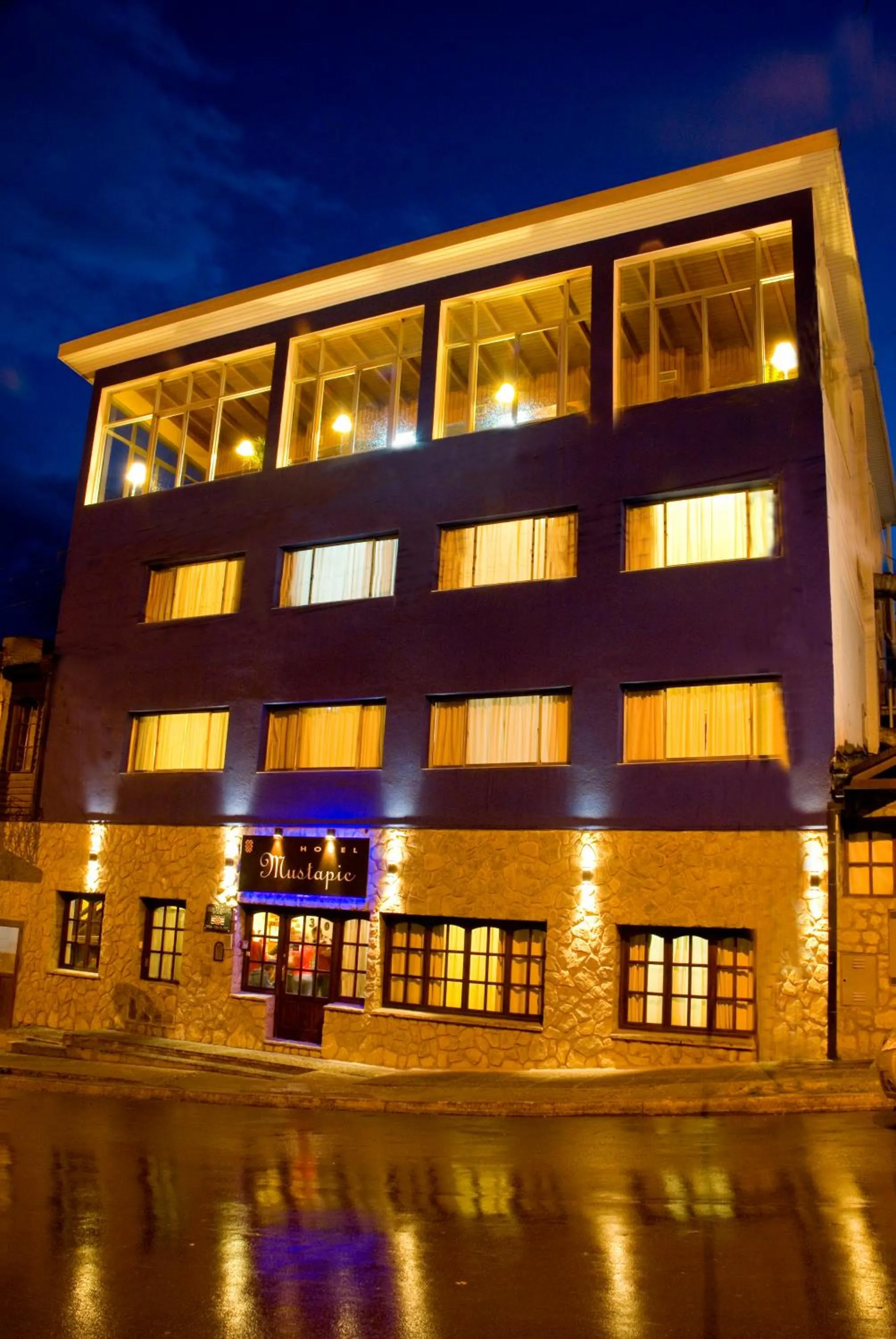 Facade/entrance in Hotel Mustapic