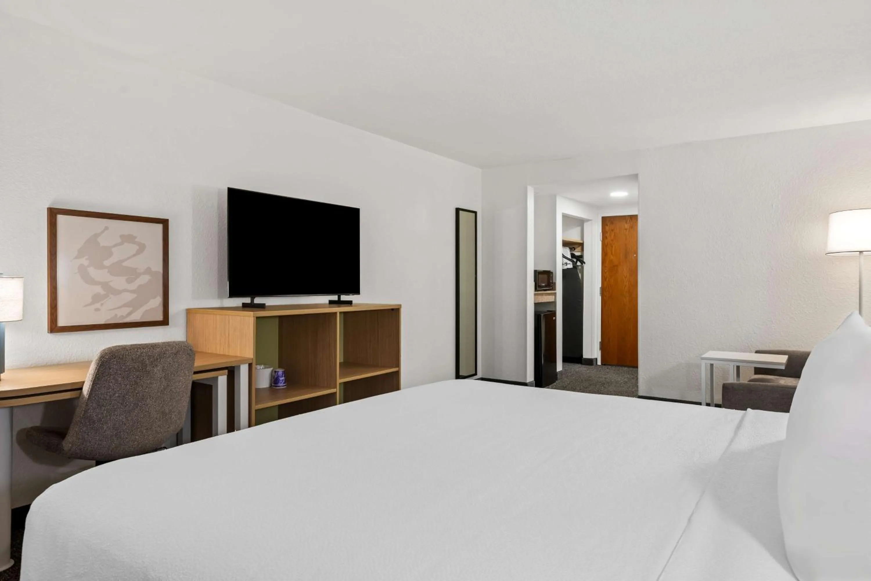 Bedroom, Bed in Spark by Hilton Port Wentworth Savannah