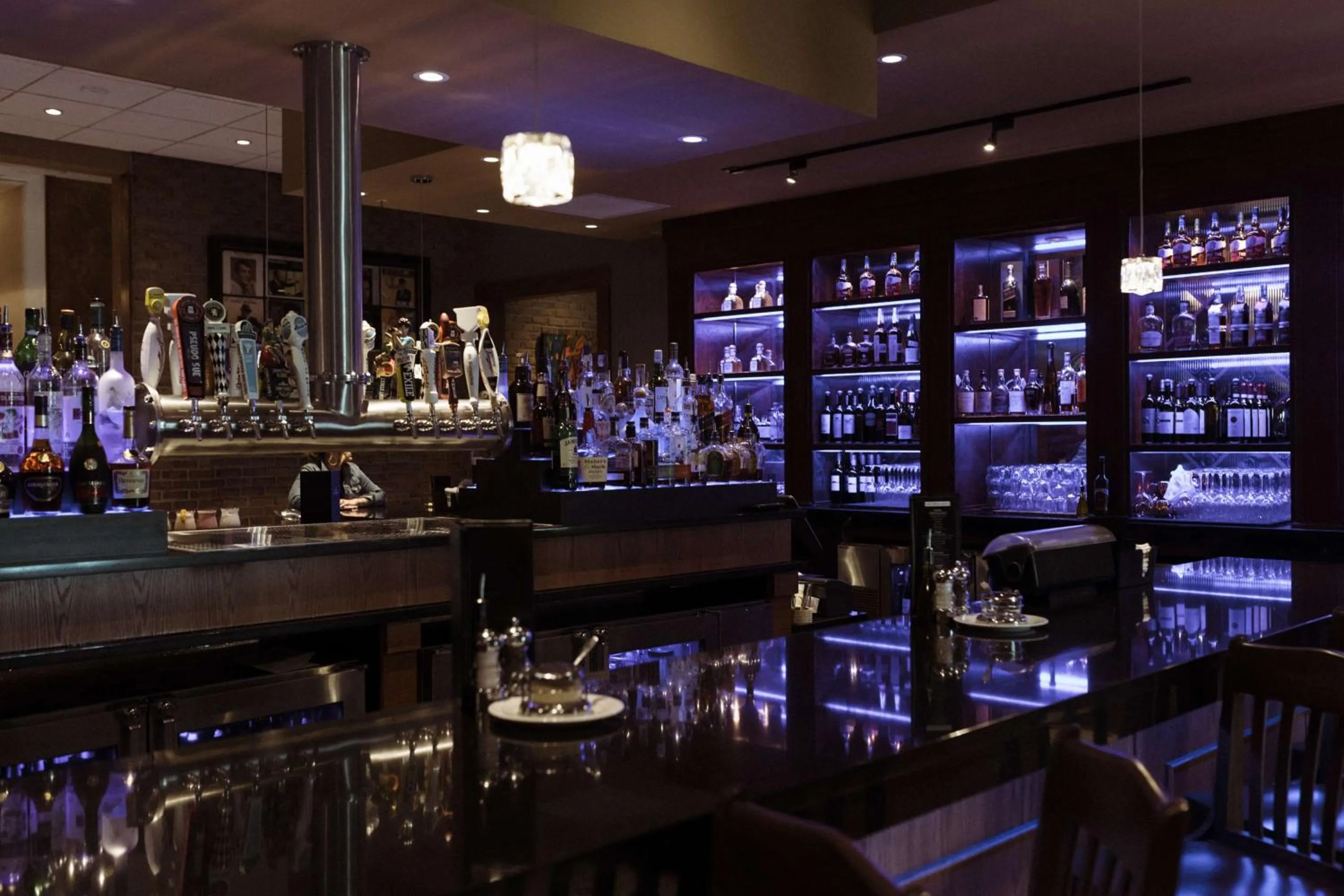 Lounge or bar in Hilton Garden Inn Des Moines Airport