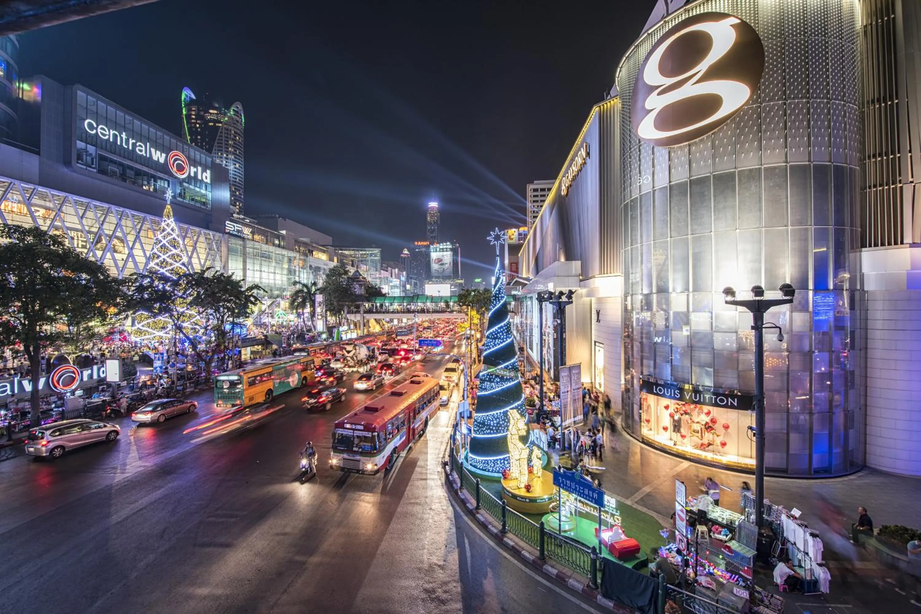 Restaurant/places to eat in Centre Point Plus Hotel Pratunam