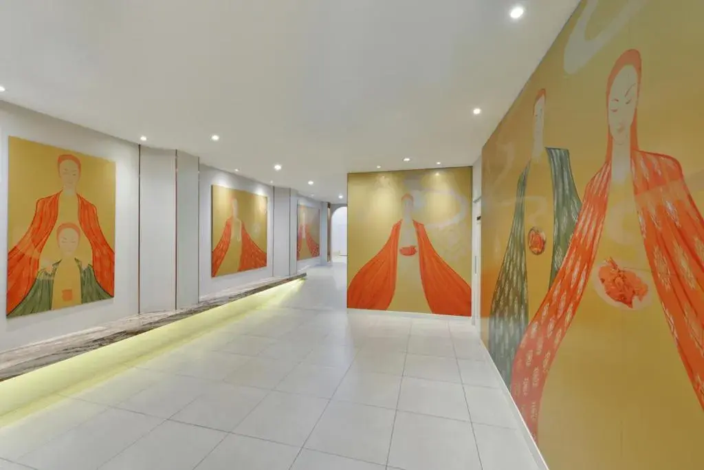 Facade/entrance in Centre Point Plus Hotel Pratunam Facade/entrance in Centre Point Plus Hotel Pratunam