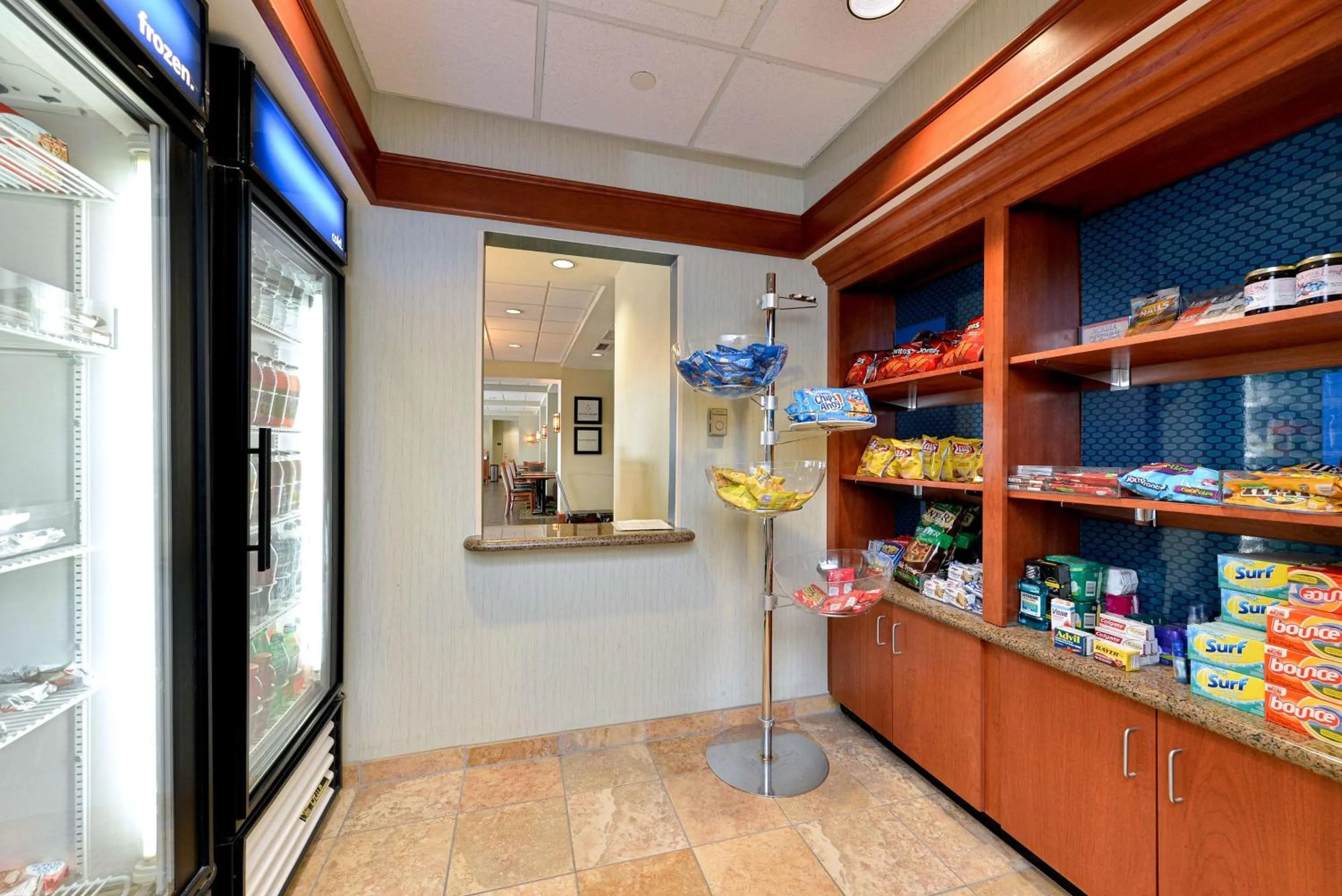 Restaurant/places to eat in Hampton Inn Ellsworth