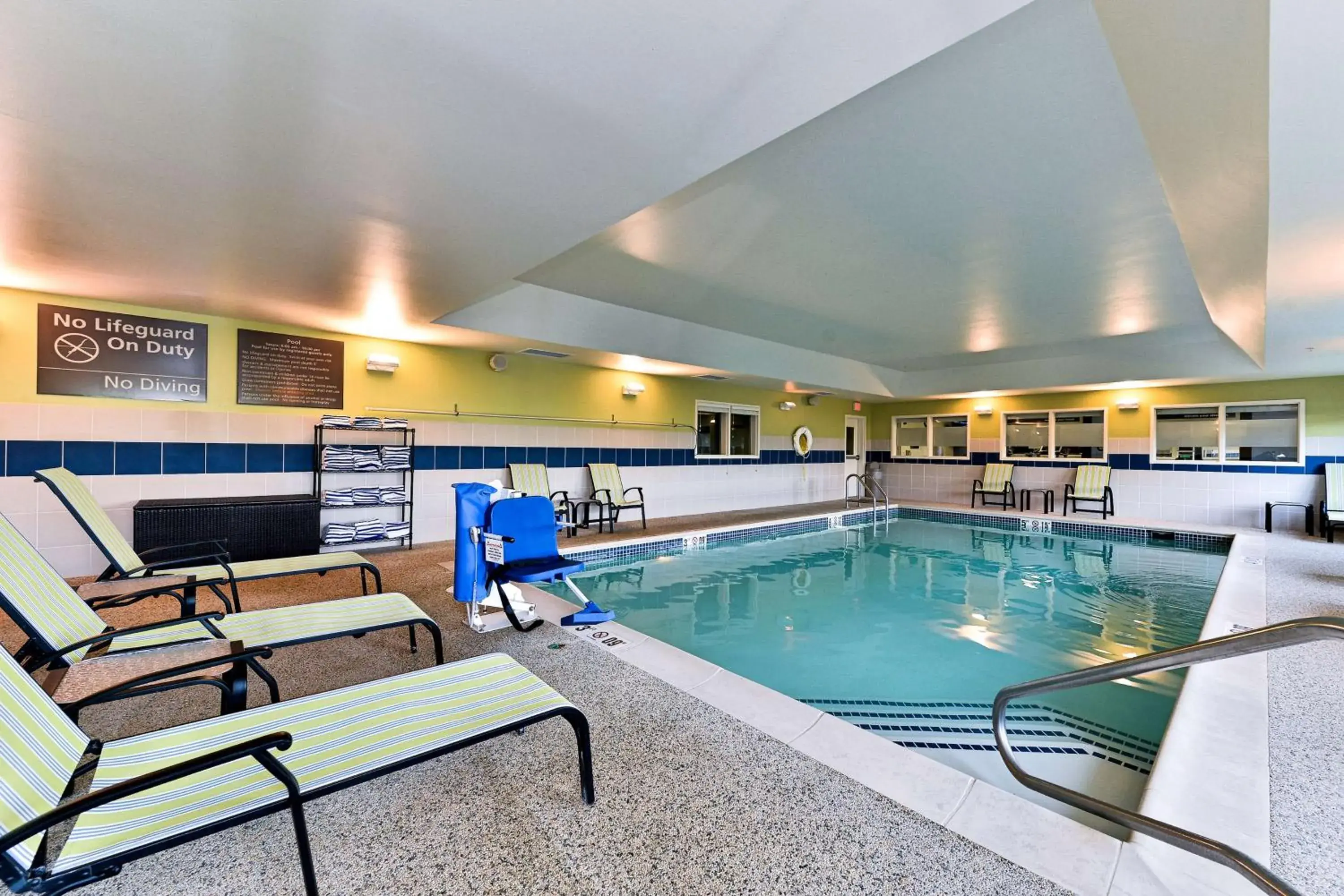 Pool view in Hampton Inn Ellsworth Pool view in Hampton Inn Ellsworth