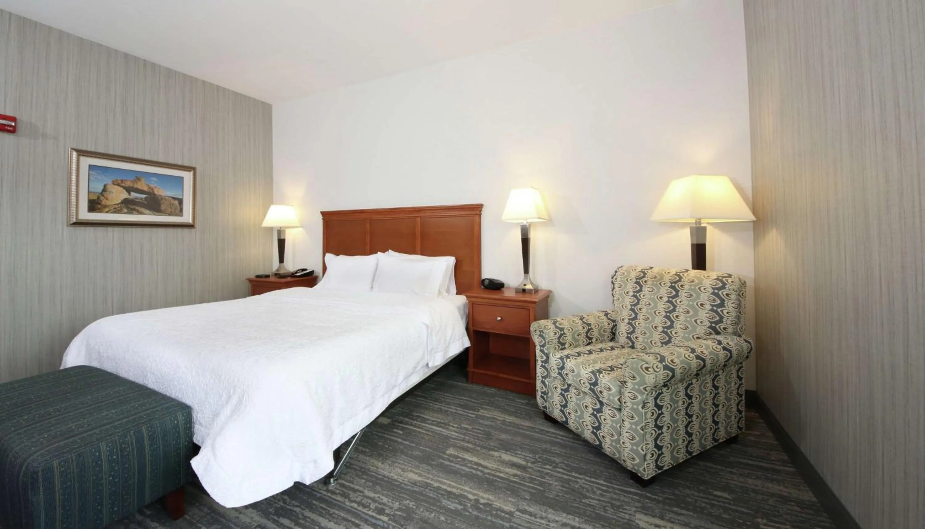 Bed in Hampton Inn Ellsworth