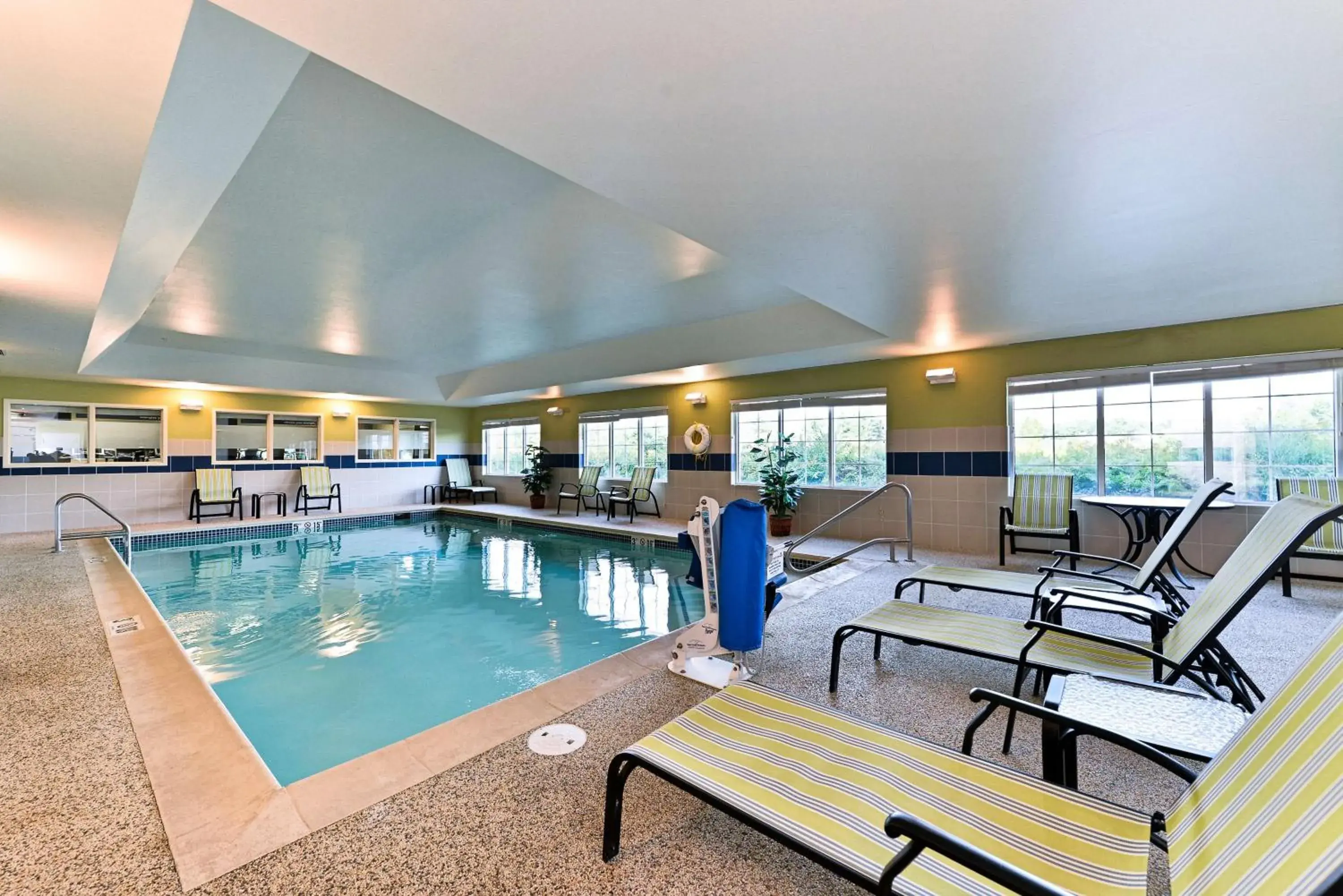 Pool view in Hampton Inn Ellsworth Pool view in Hampton Inn Ellsworth