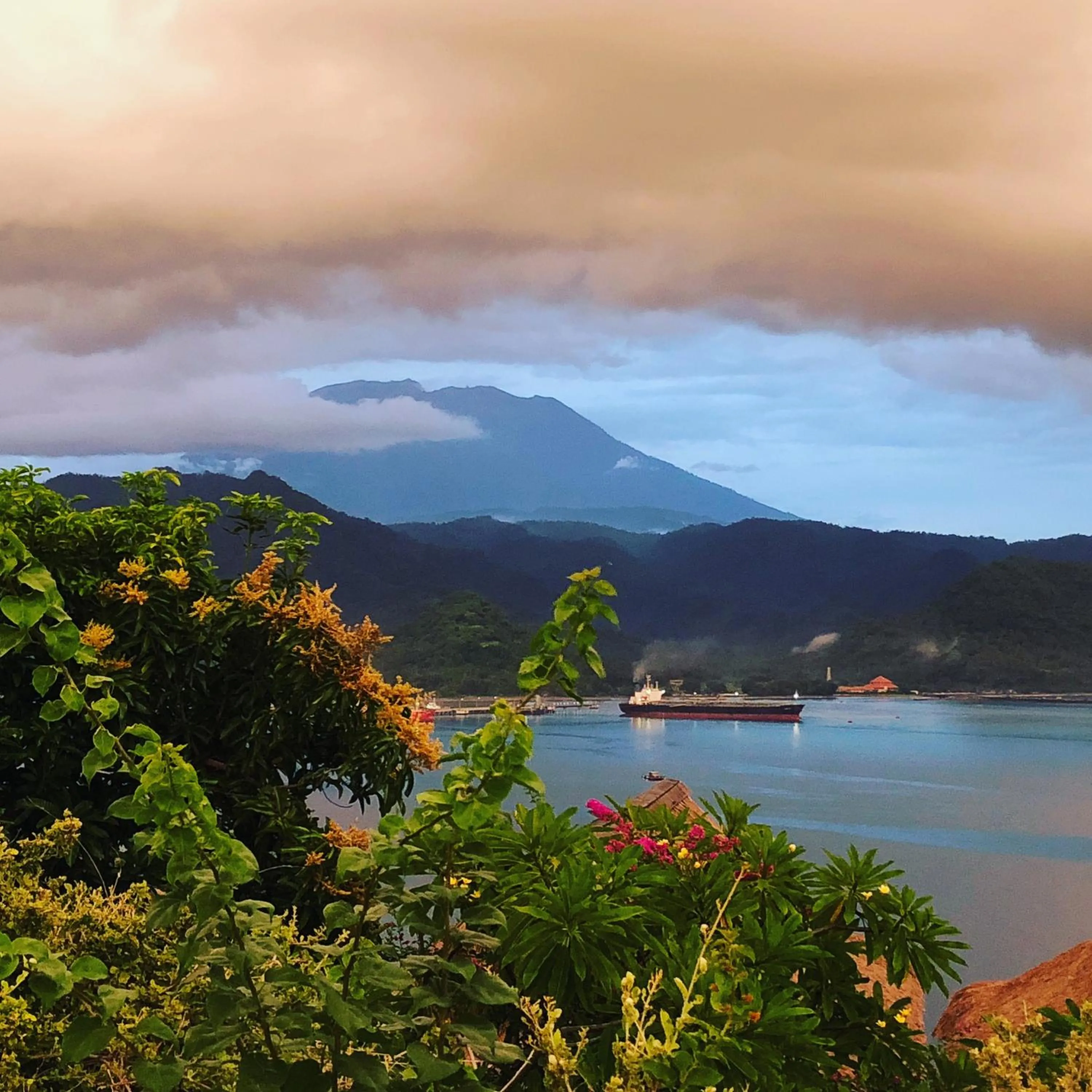 Mountain view in Bloo Lagoon Eco Village