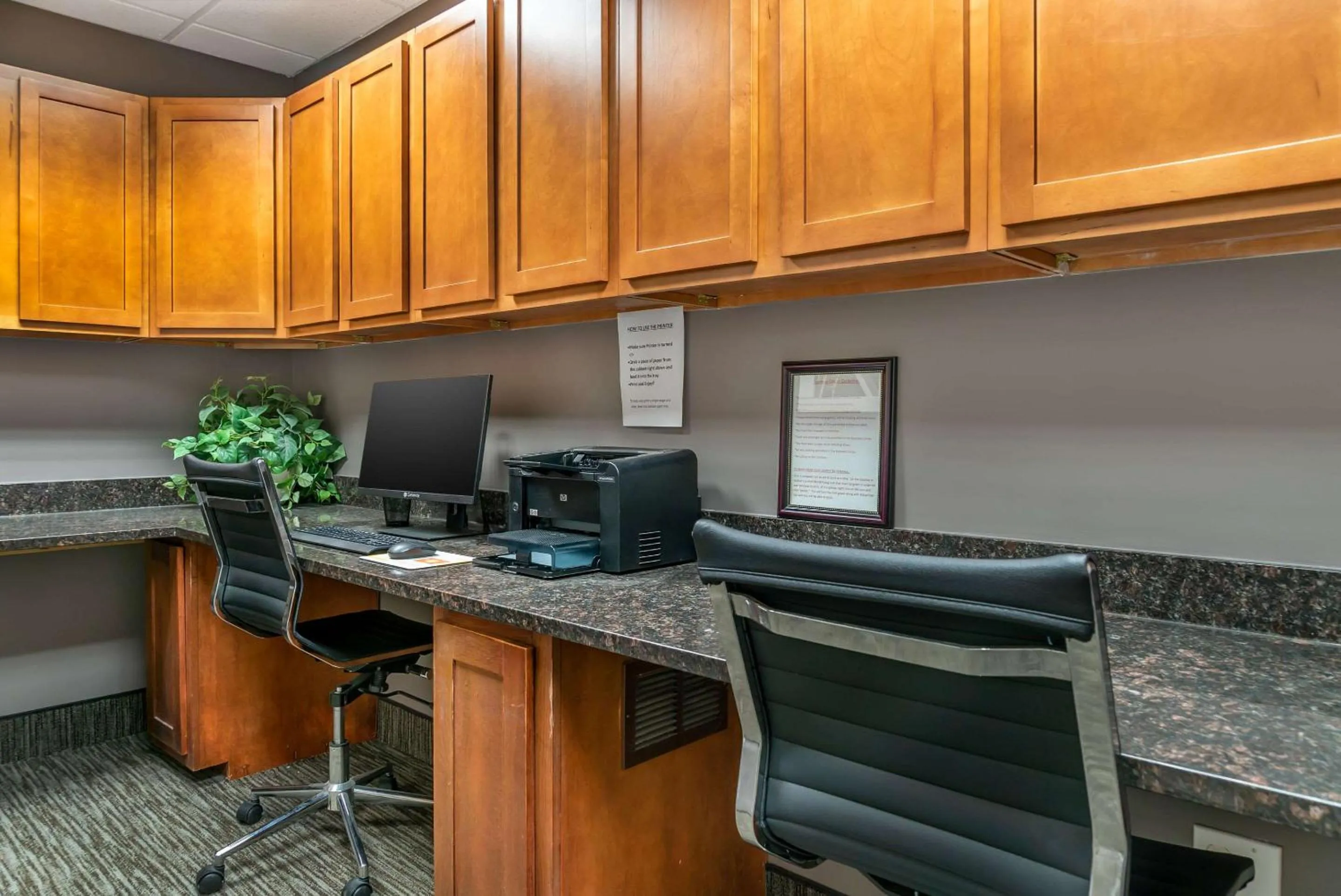 Business facilities in Country Inn & Suites by Radisson, Rossford - Toledo South