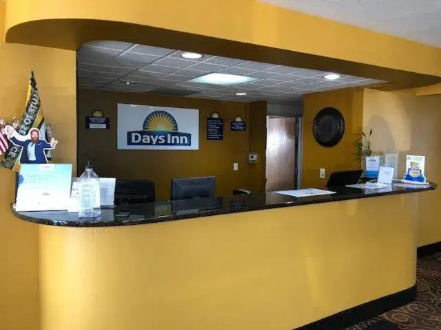 Lobby or reception in Days Inn by Wyndham Neenah Lobby or reception in Days Inn by Wyndham Neenah