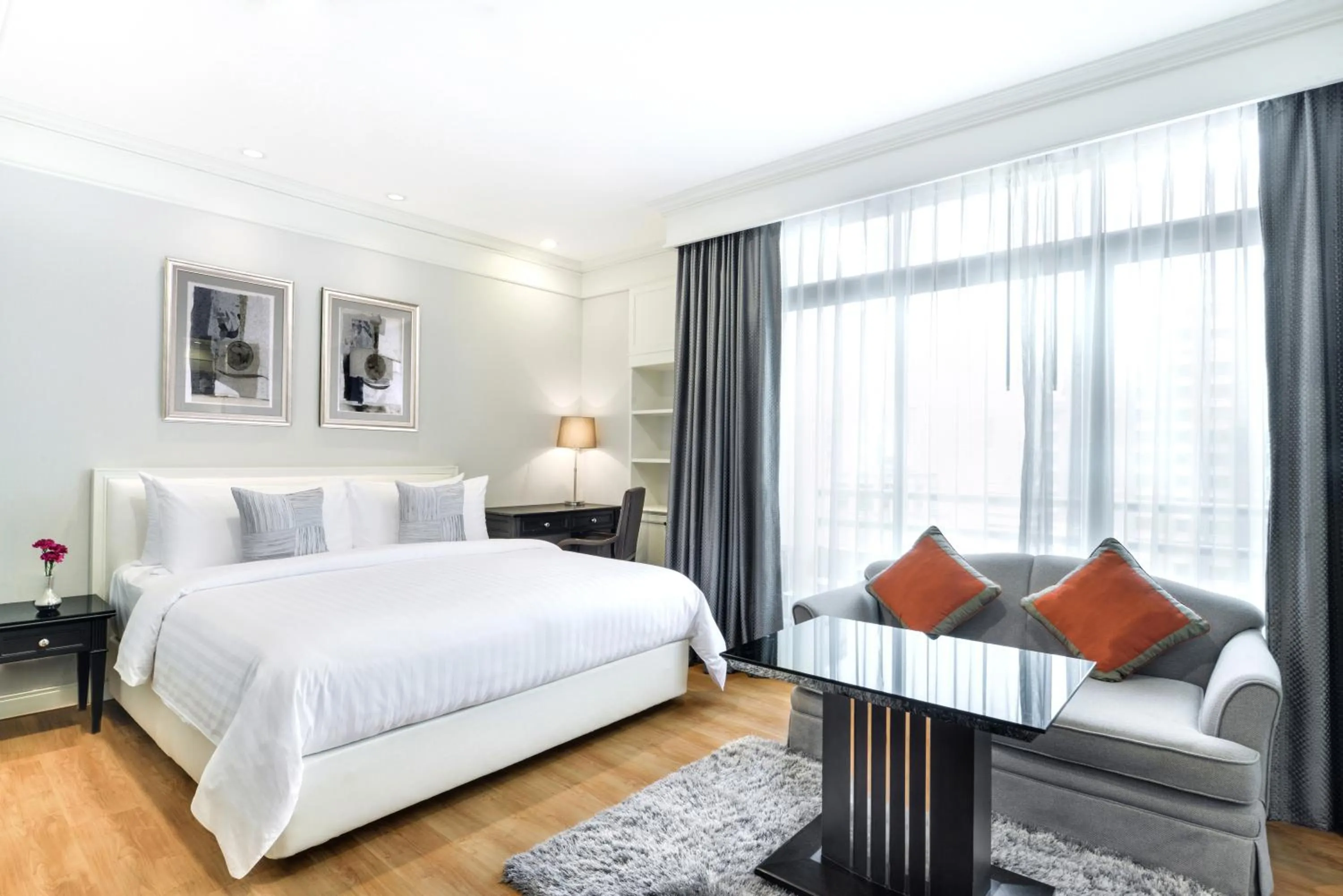 Bed in Centre Point Hotel Chidlom Bangkok