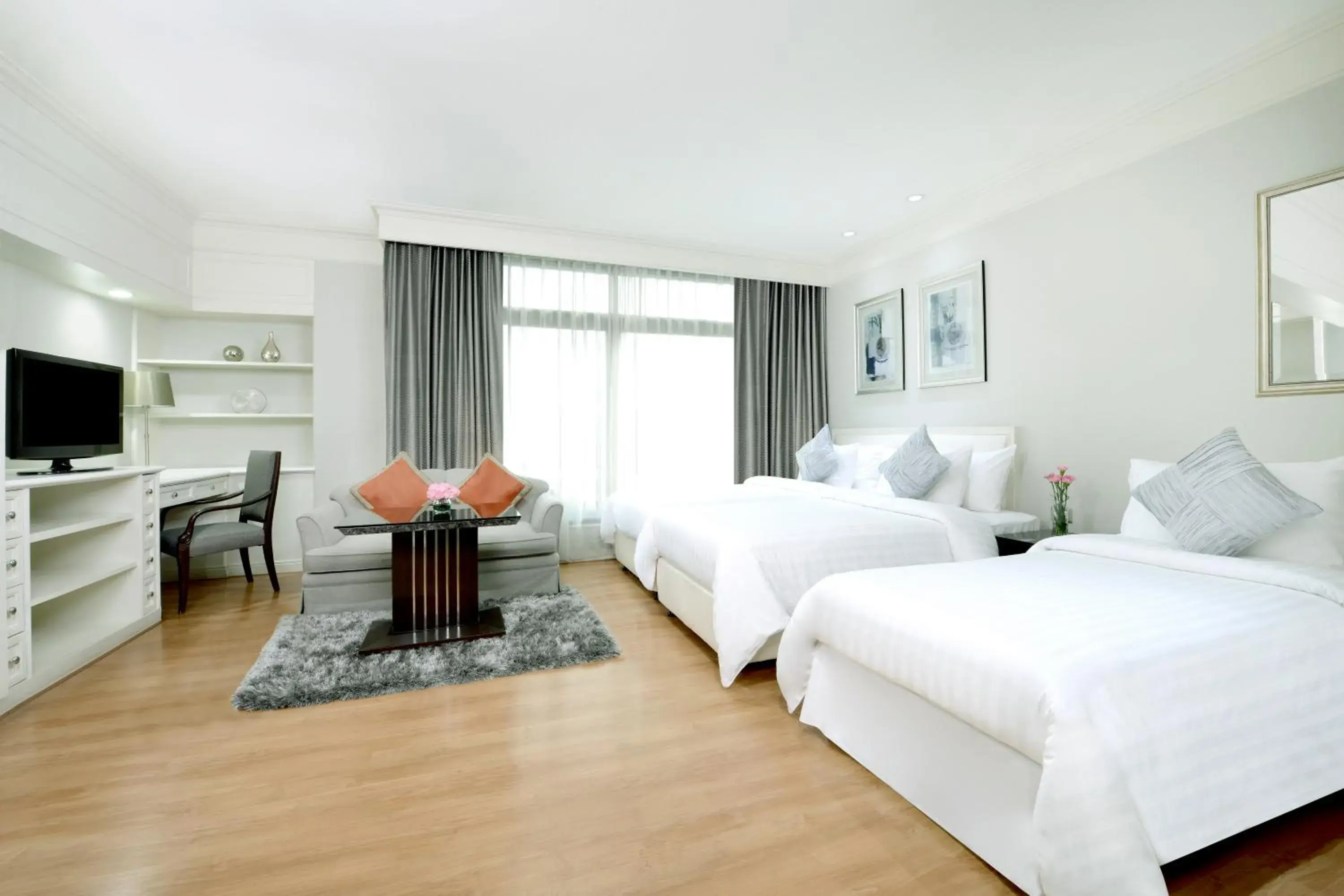 Deluxe Triple Room in Centre Point Hotel Chidlom Bangkok Deluxe Triple Room in Centre Point Hotel Chidlom Bangkok