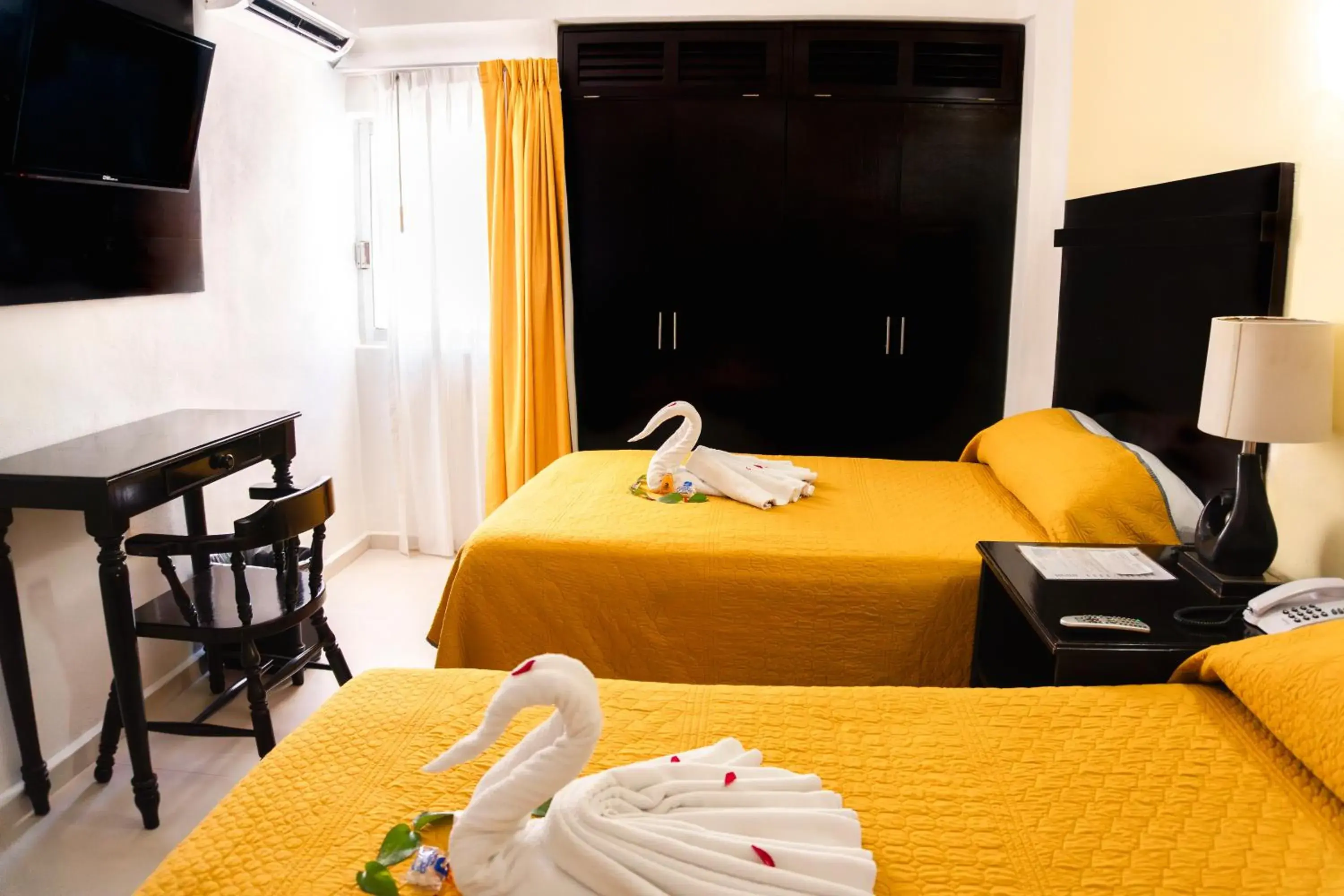 Bed in Hotel Antillano Bed in Hotel Antillano