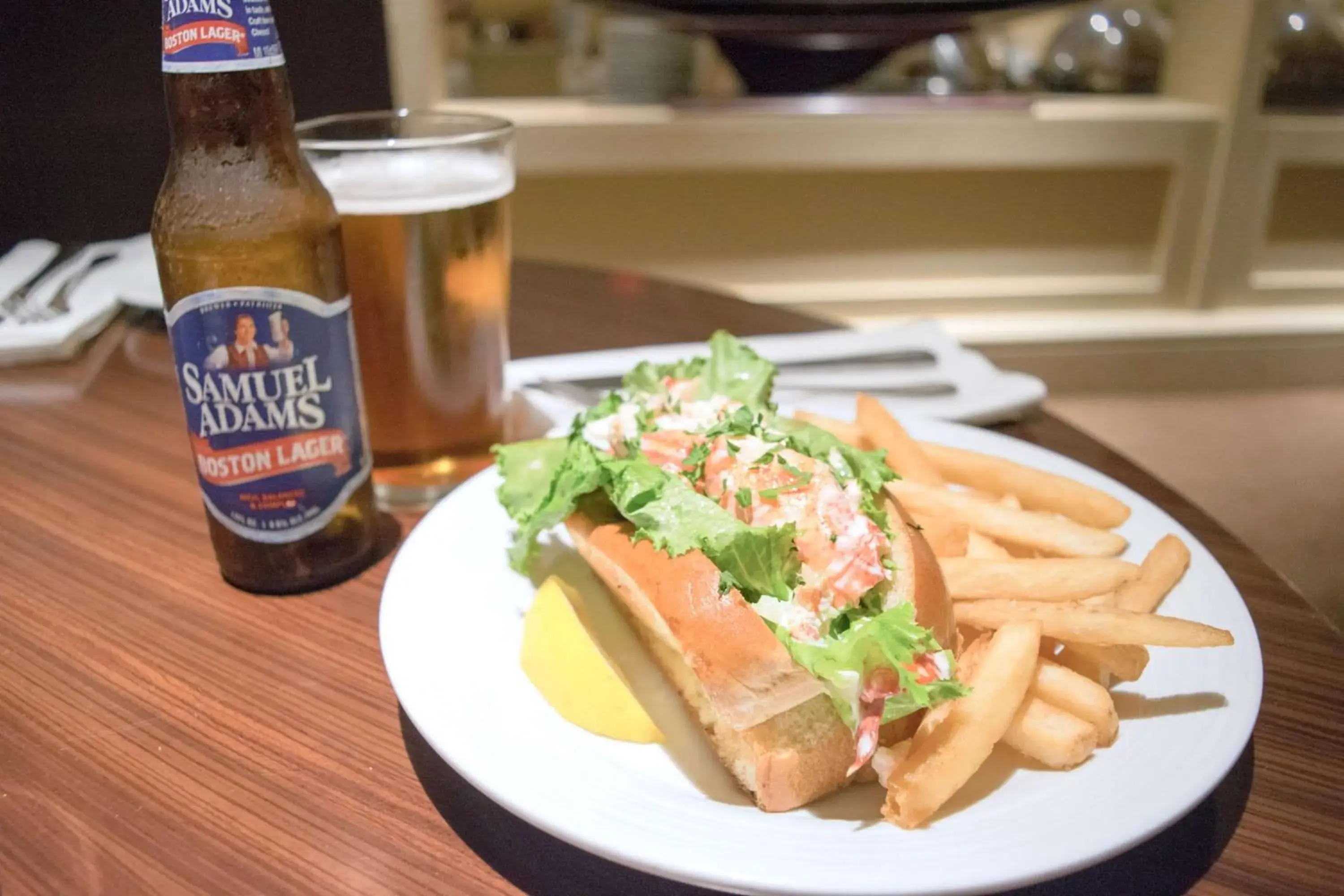 Restaurant/places to eat in DoubleTree Boston North Shore Danvers Restaurant/places to eat in DoubleTree Boston North Shore Danvers