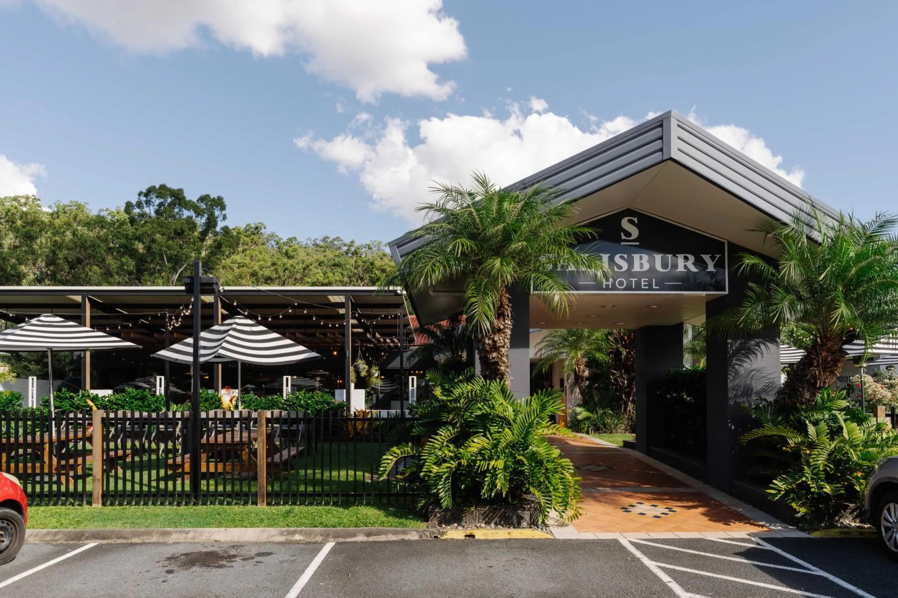 Property building in Salisbury Hotel Motel