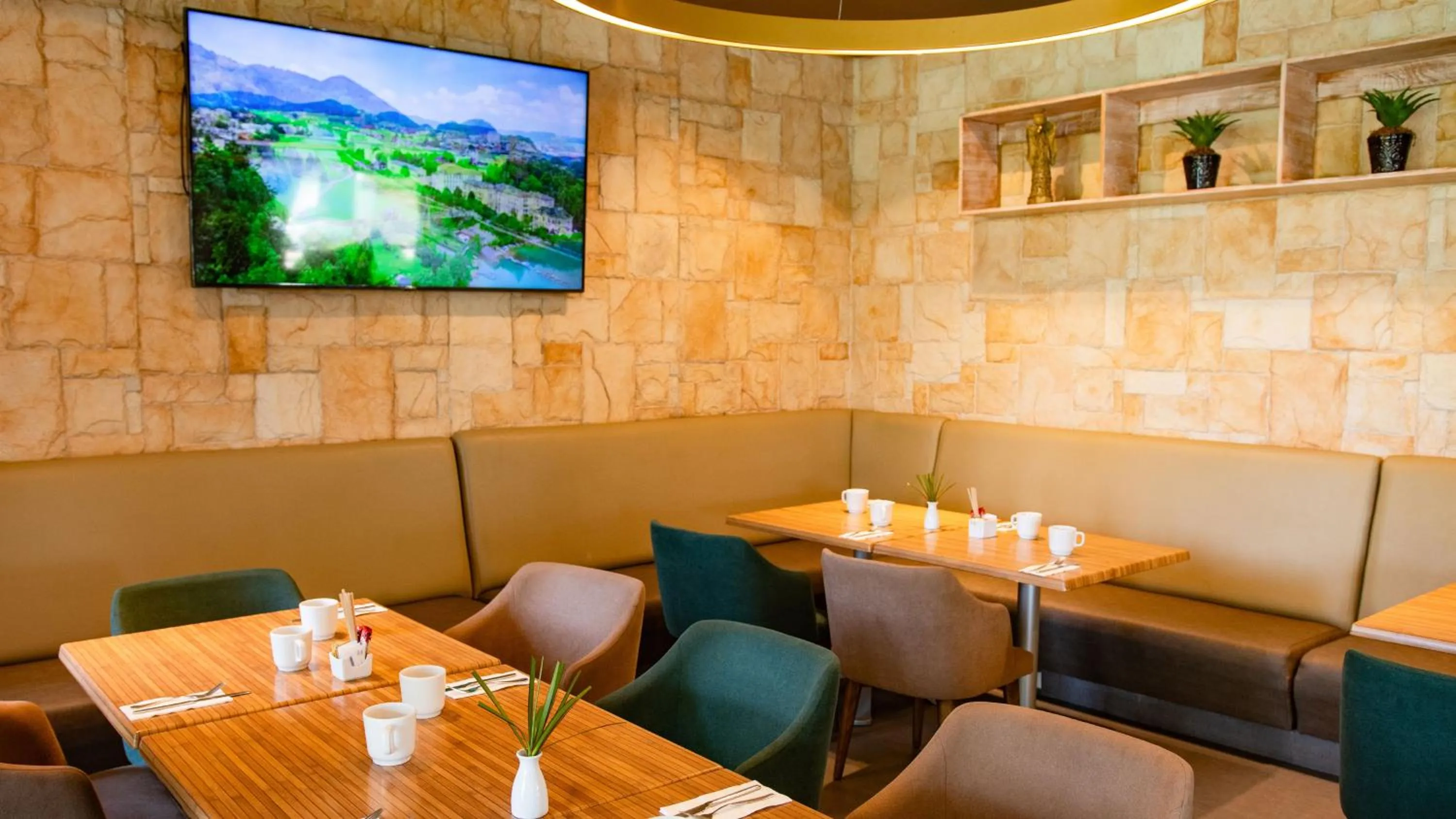 Restaurant/places to eat in Holiday Inn Acapulco La Isla by IHG