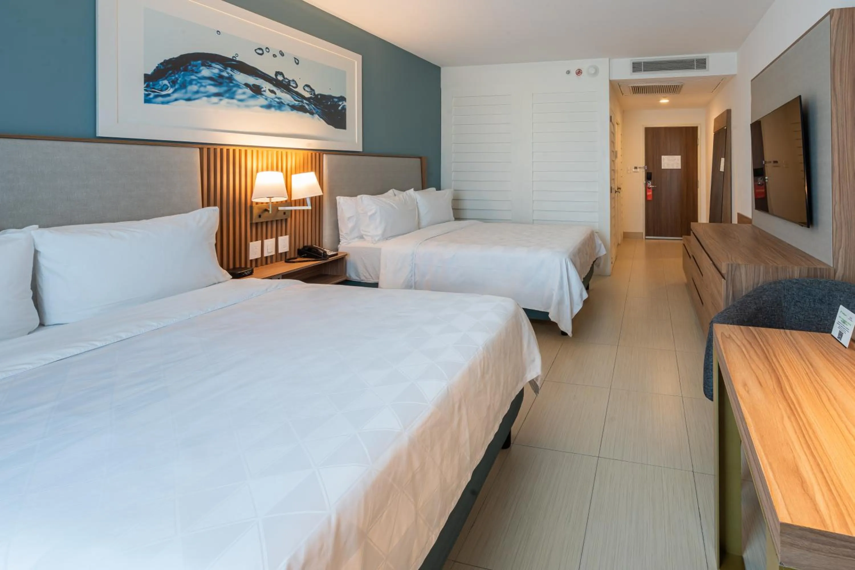 Bedroom, Bed in Holiday Inn Acapulco La Isla by IHG