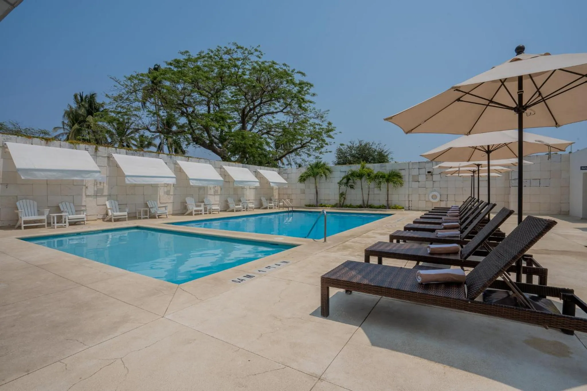 Swimming pool in Holiday Inn Acapulco La Isla by IHG