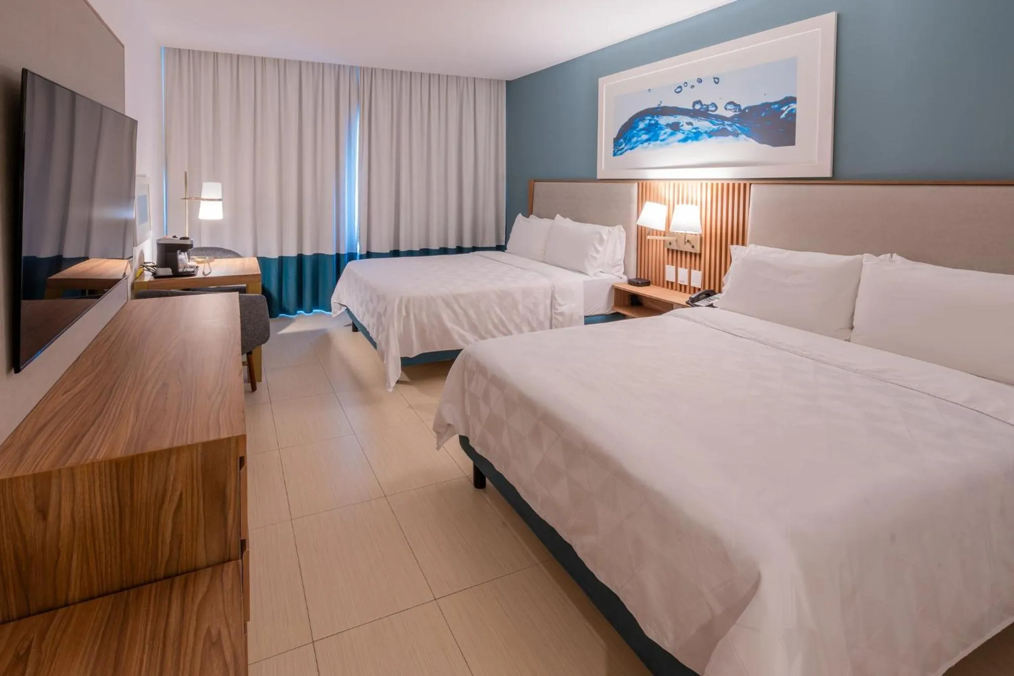 Photo of the whole room, Bed in Holiday Inn Acapulco La Isla by IHG