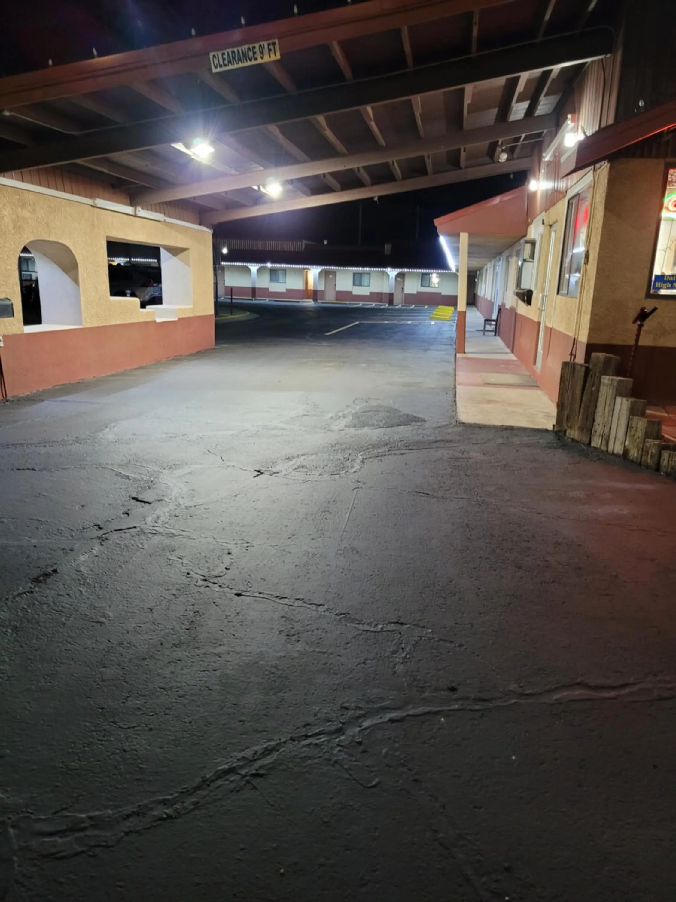 Parking in Sands Motel