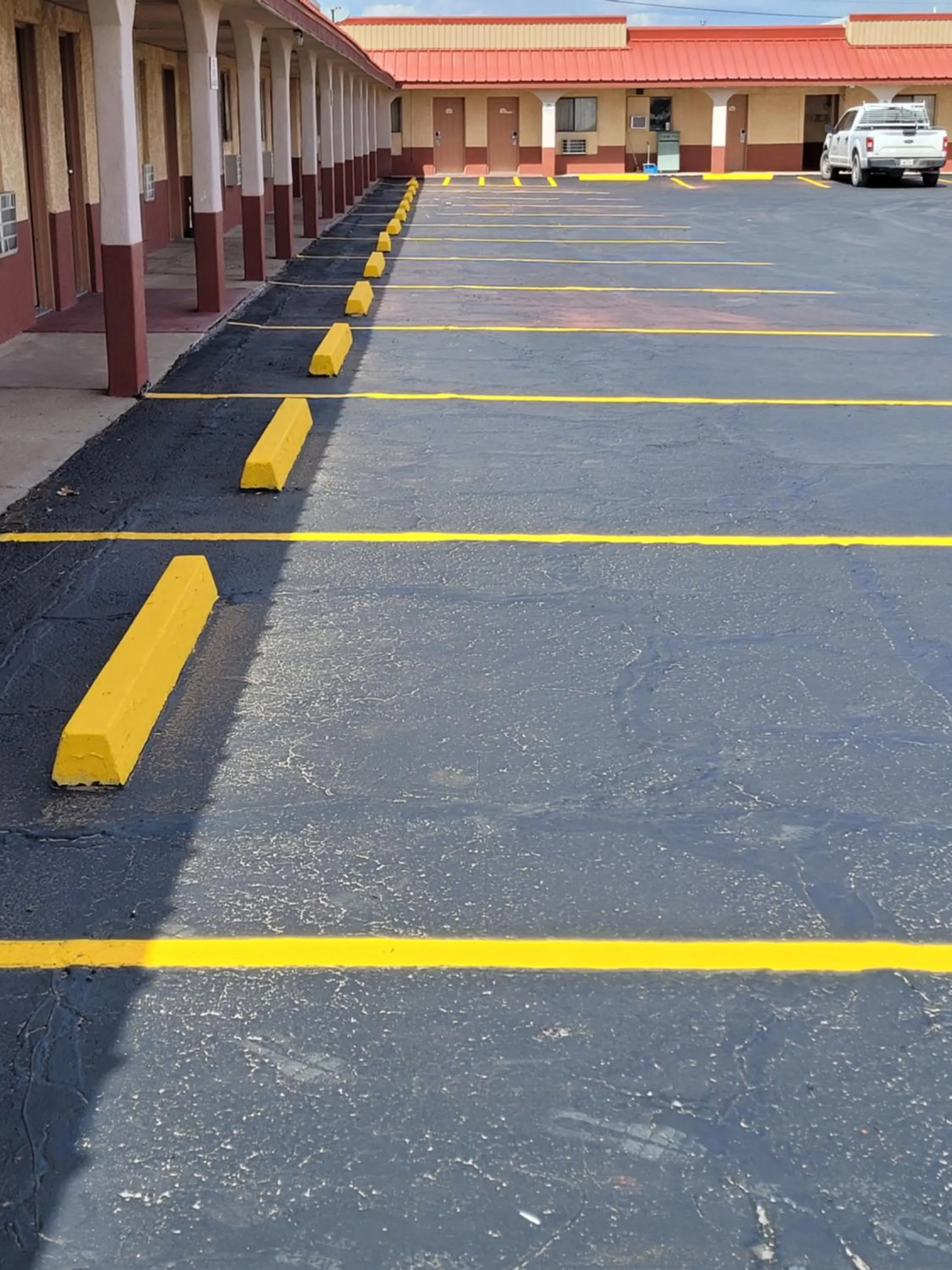 Parking in Sands Motel