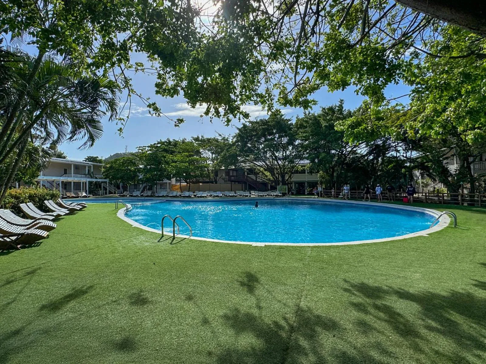 Swimming pool in Hotel Henry Morgan All Inclusive