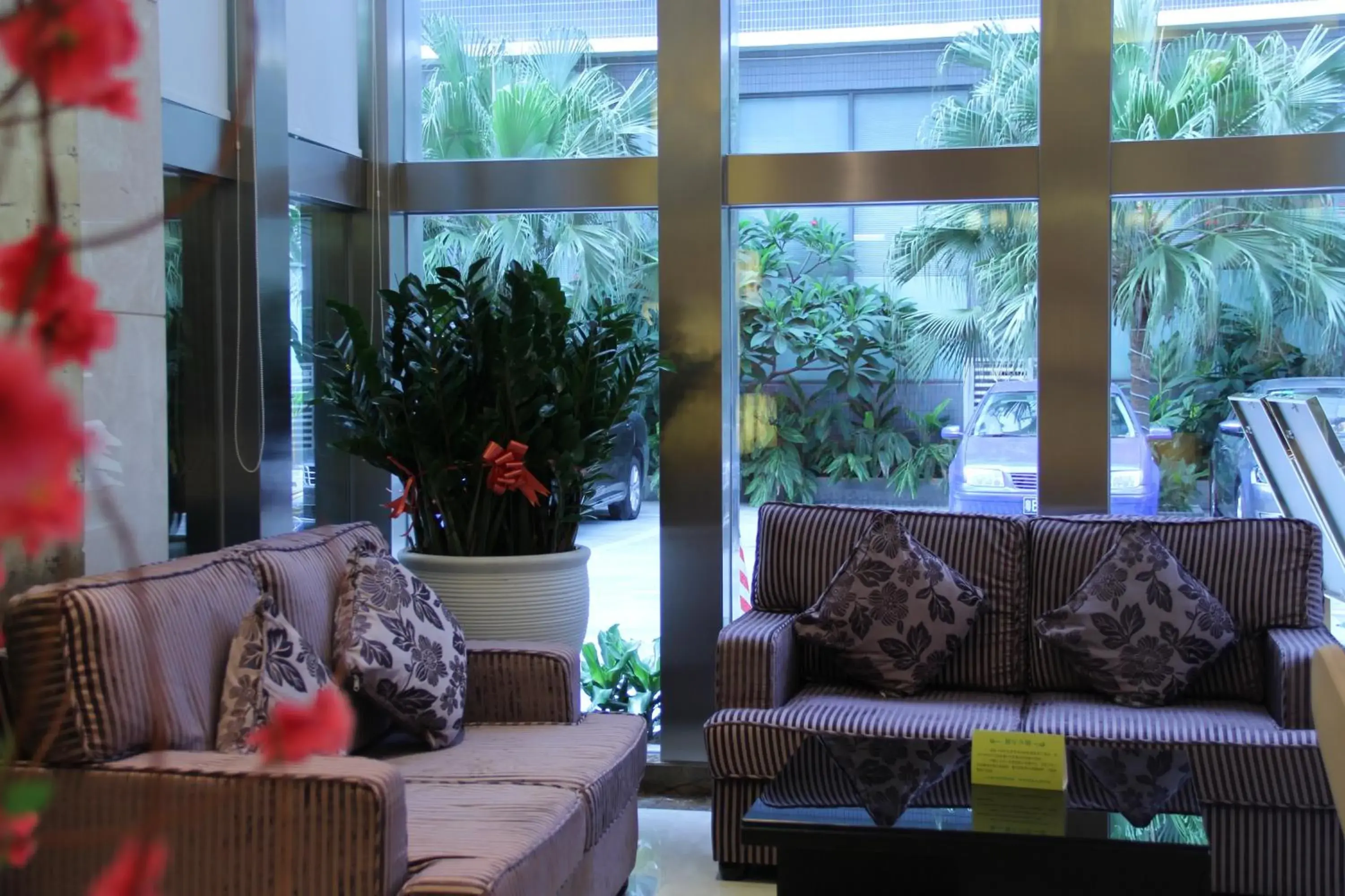 Lounge or bar in Sentosa Hotel Shenzhen Majialong Branch Lounge or bar in Sentosa Hotel Shenzhen Majialong Branch