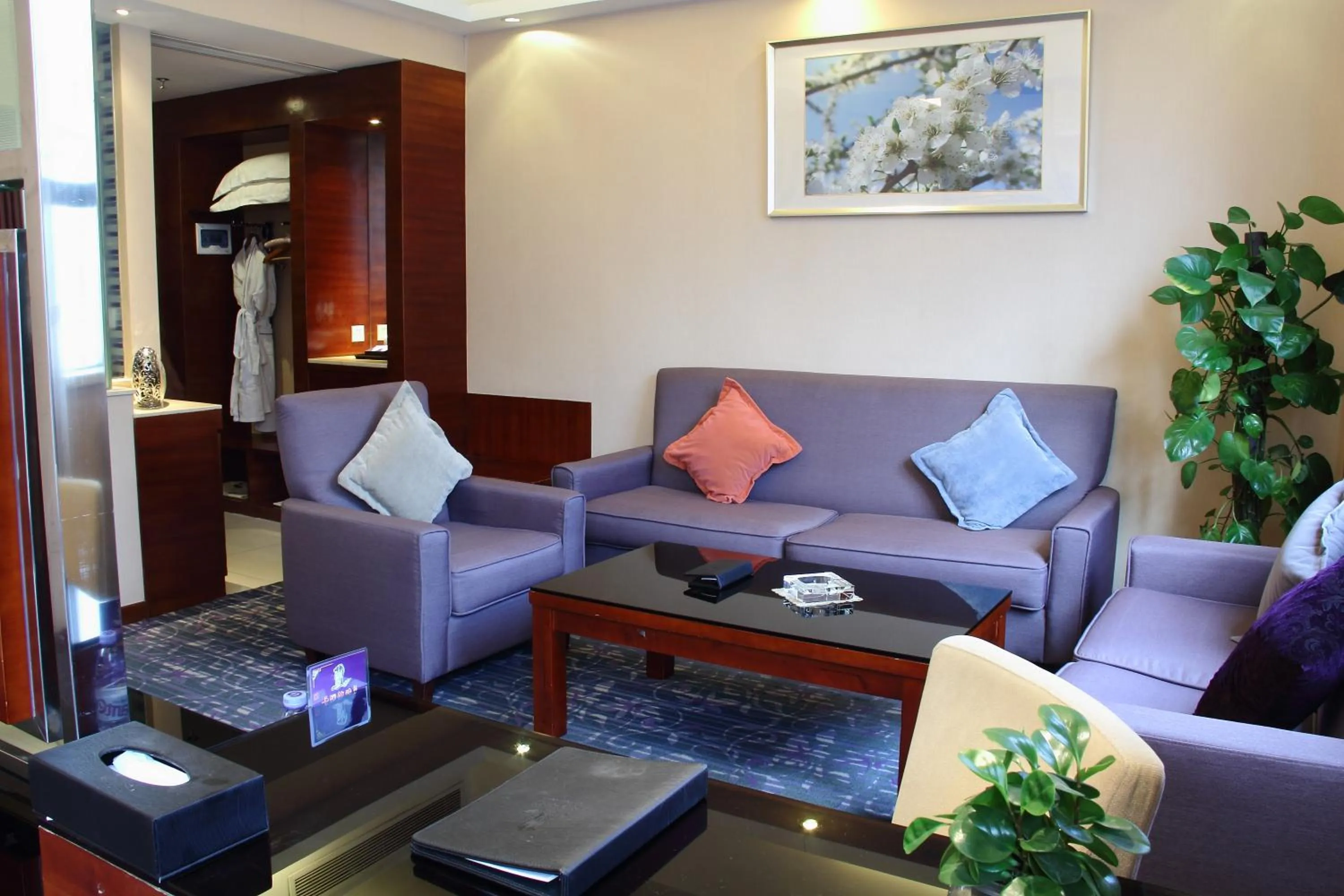 Sentosa Hotel Shenzhen Majialong Branch