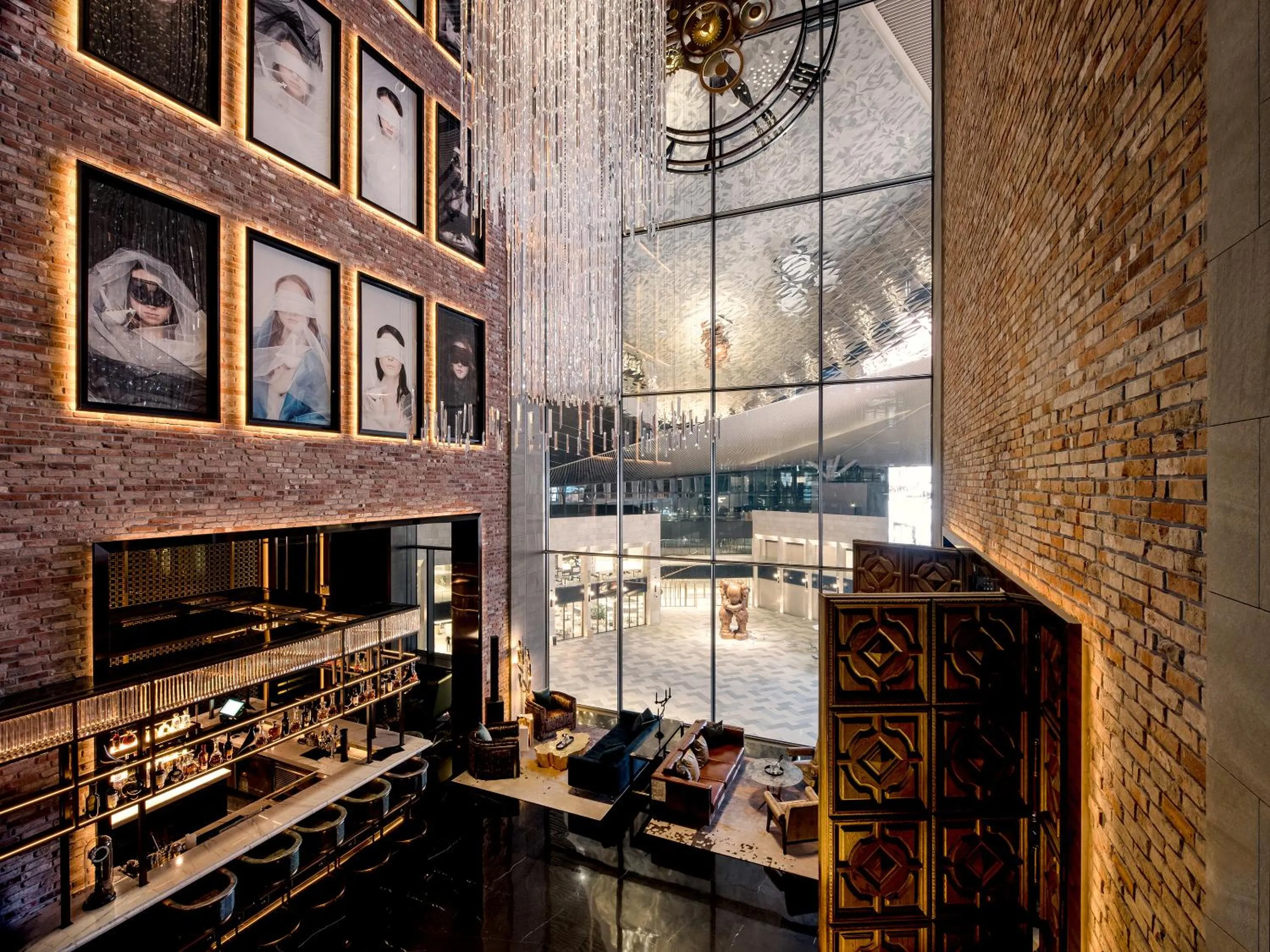 Lounge or bar in Art Paradiso, Paradise City