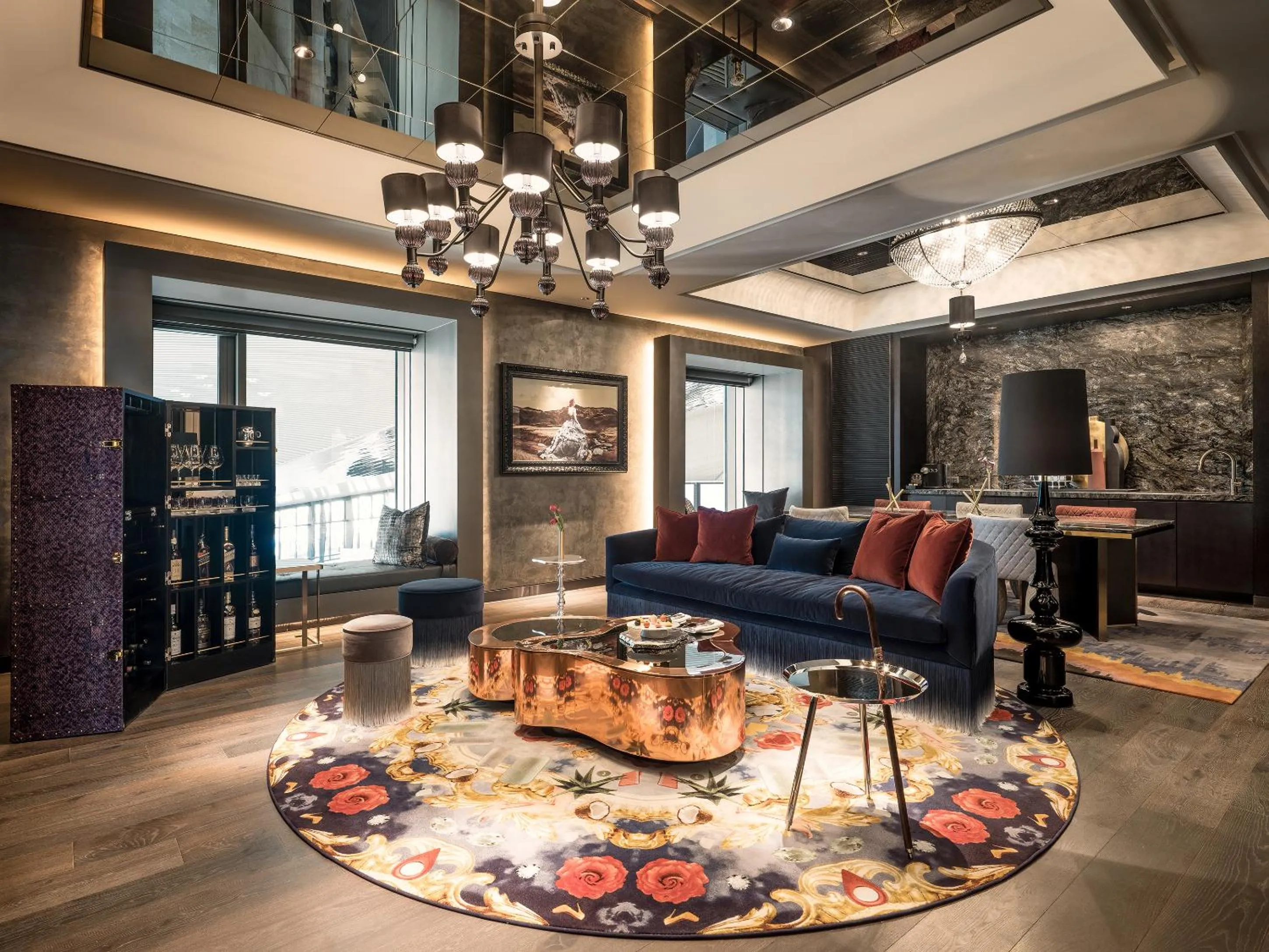 Photo of the whole room in Art Paradiso, Paradise City