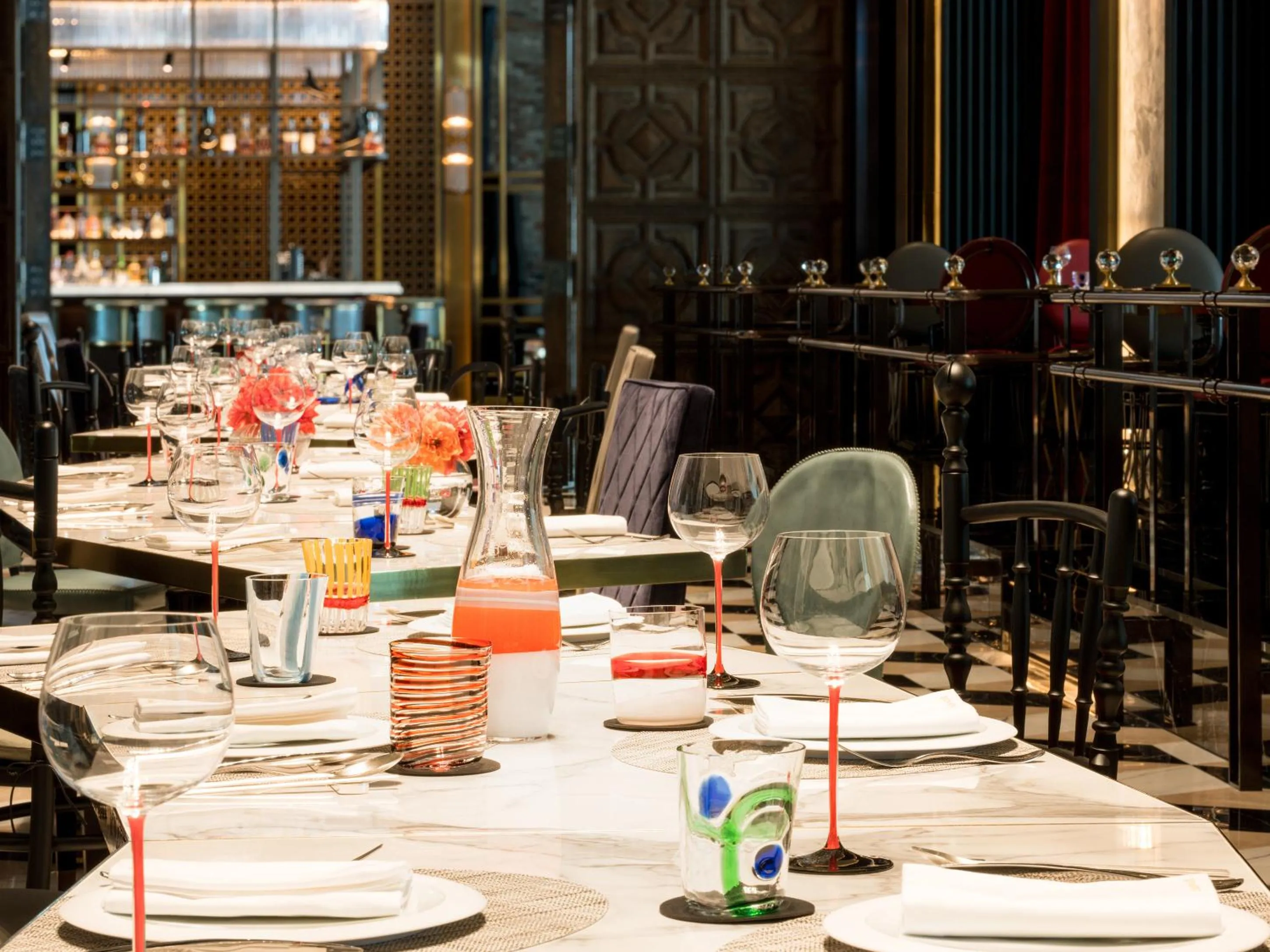 Restaurant/places to eat in Art Paradiso, Paradise City