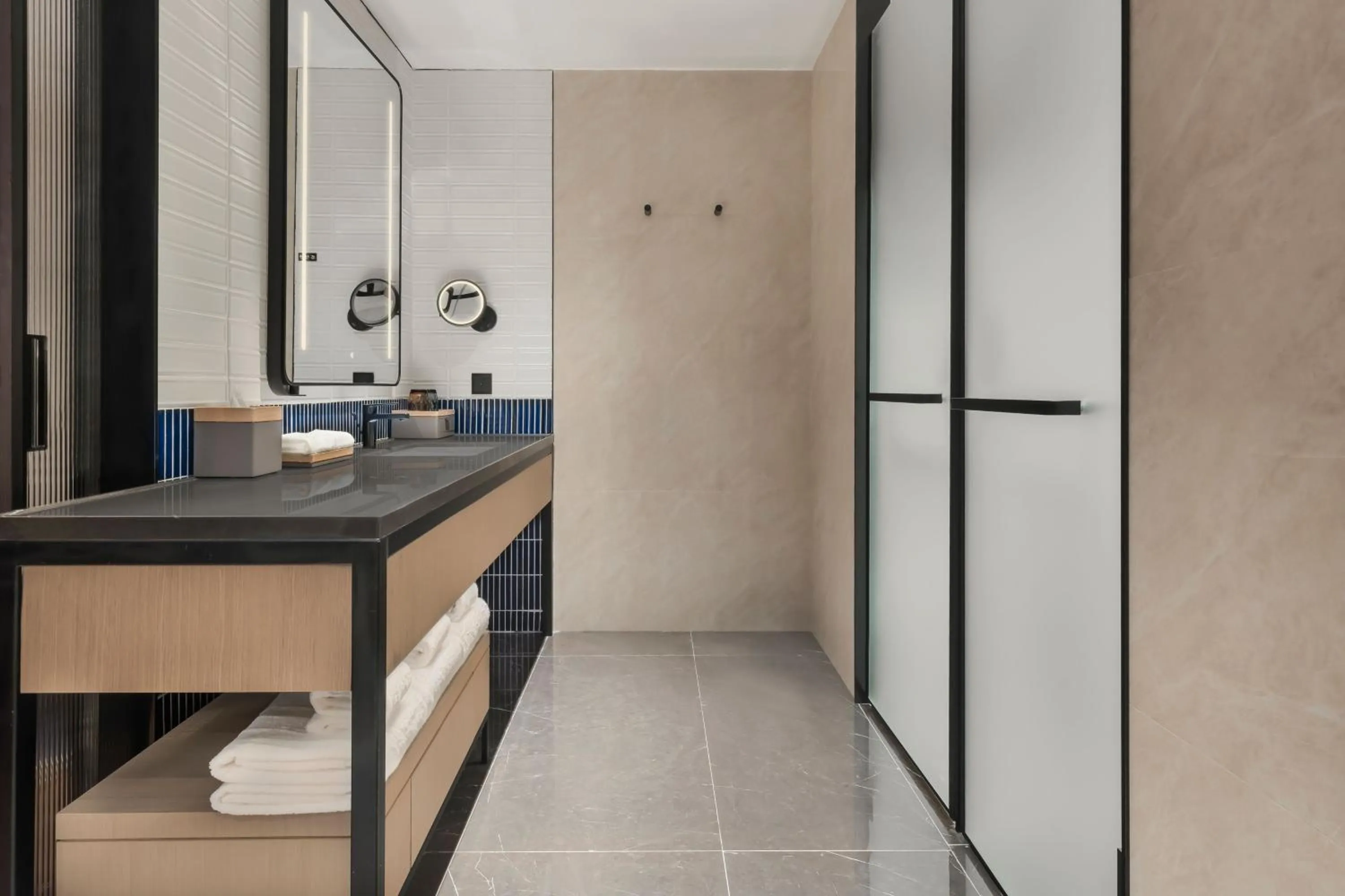 Bathroom in Four Points by Sheraton Yangjiang City Center