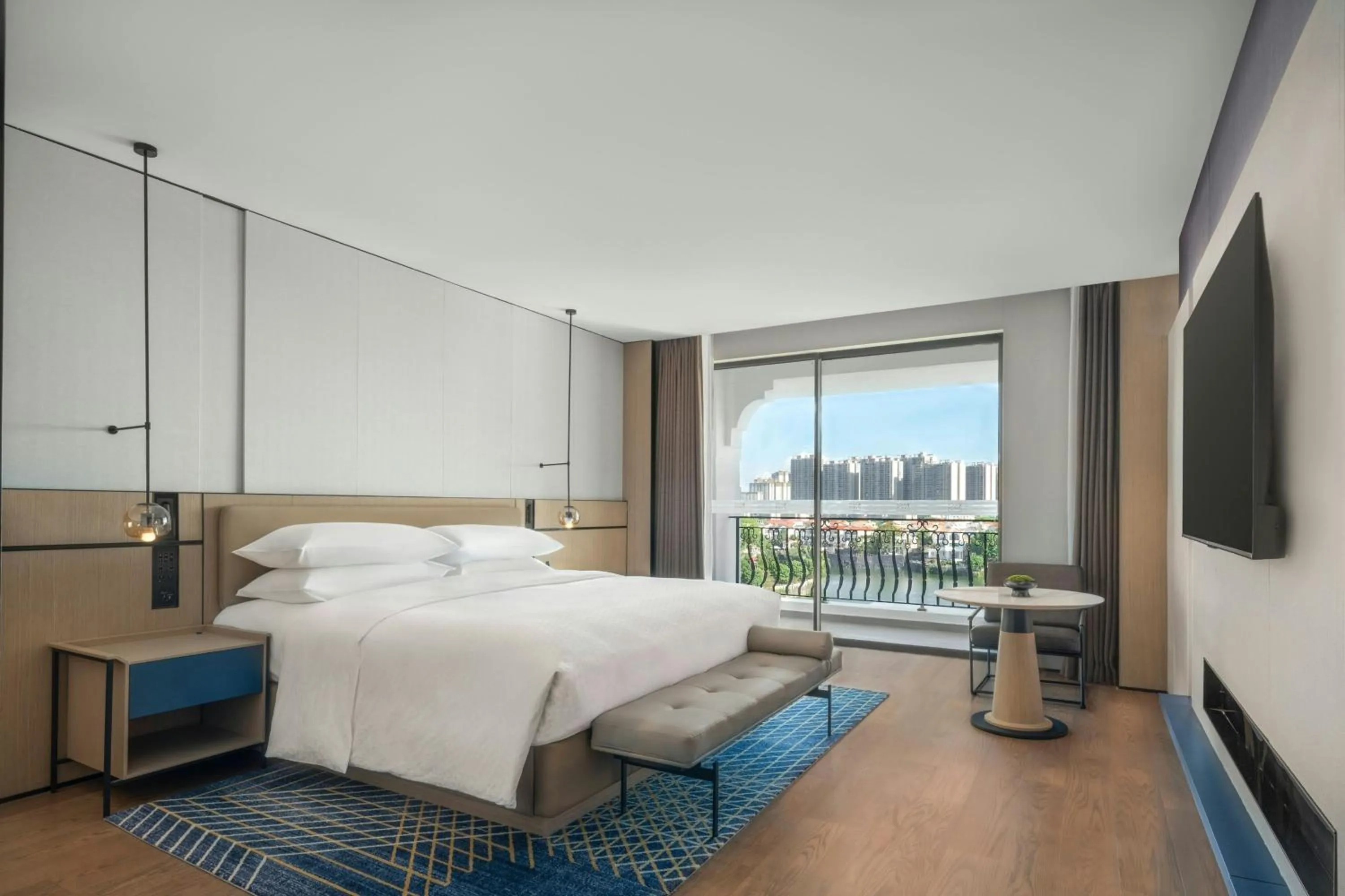 Bedroom, Bed in Four Points by Sheraton Yangjiang City Center