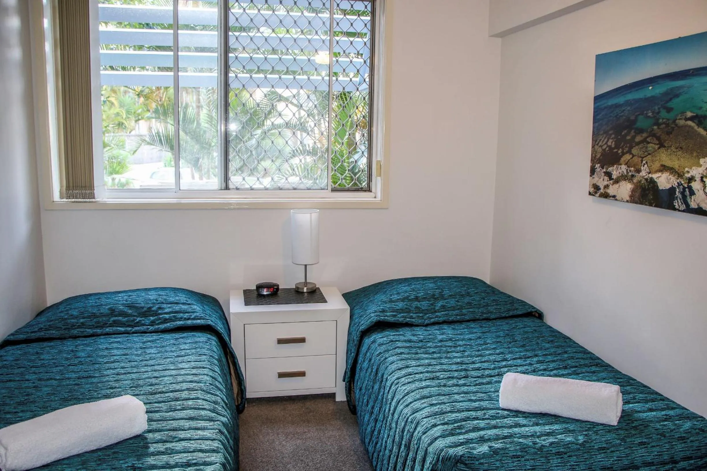 Bedroom, Bed in Surfers Beach Holiday Apartments