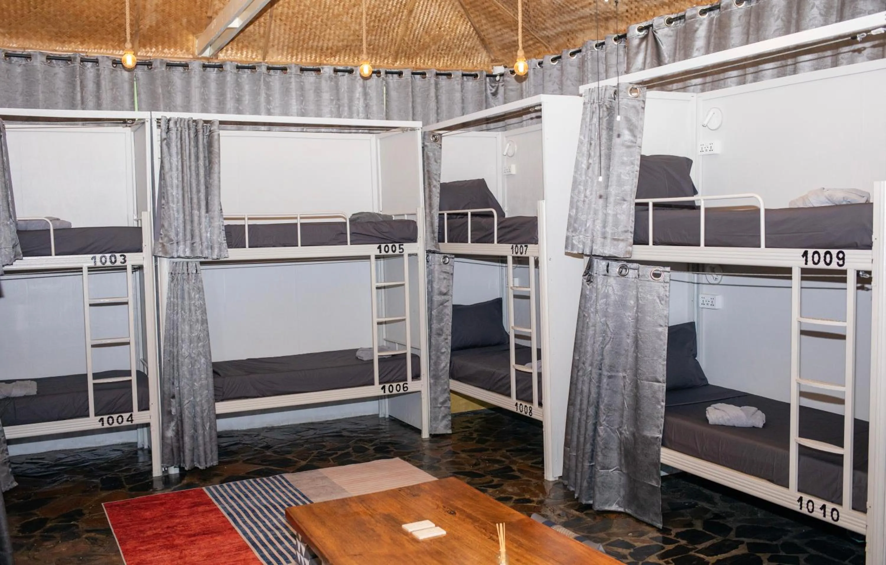 Photo of the whole room, Bed in Shiralea Backpackers Resort