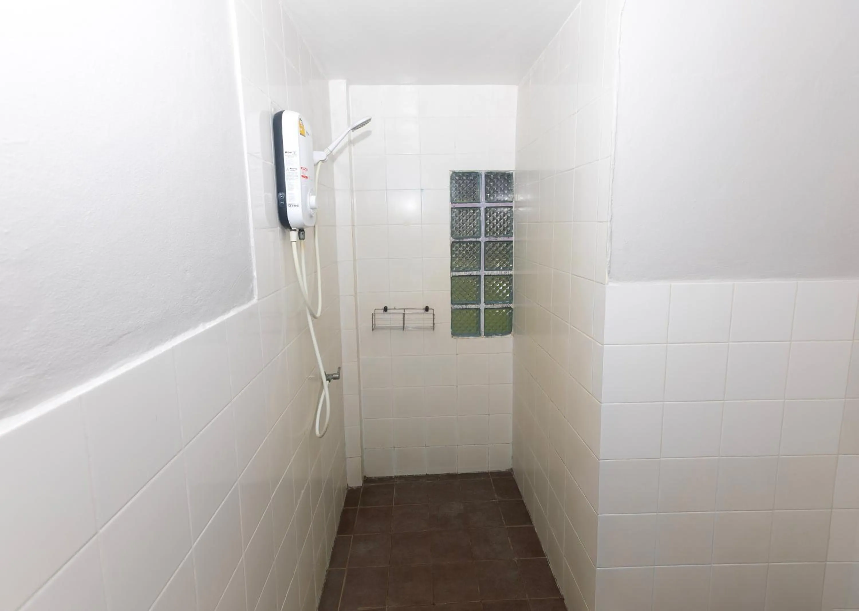 Shower in Shiralea Resort