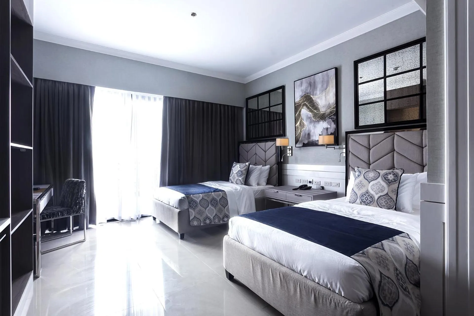 Bed in Stonehill Suites