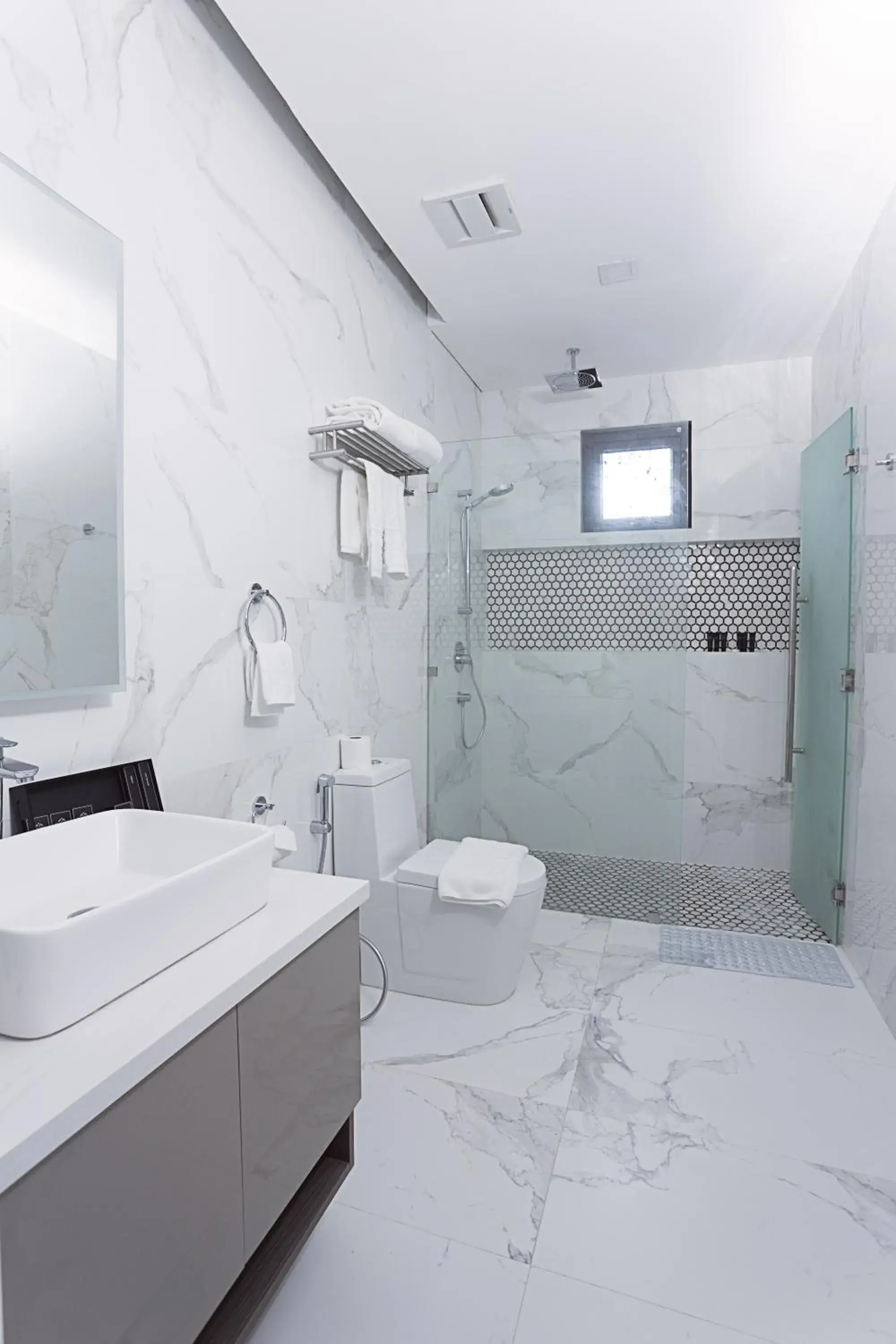 Bathroom in Stonehill Suites Bathroom in Stonehill Suites