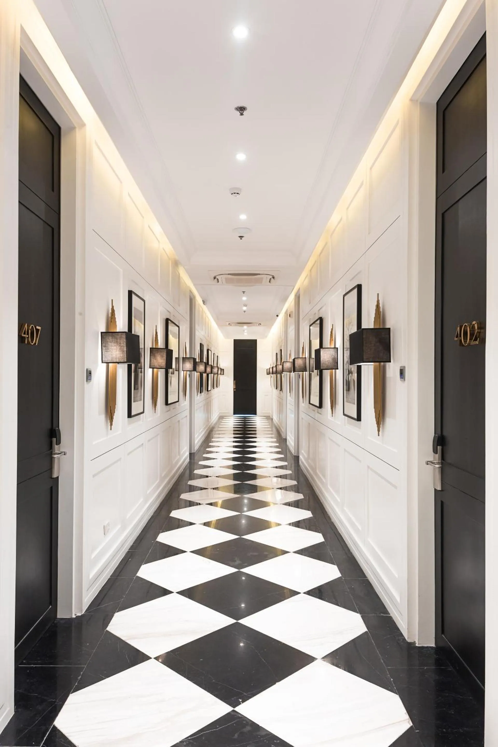 Property building in Stonehill Suites