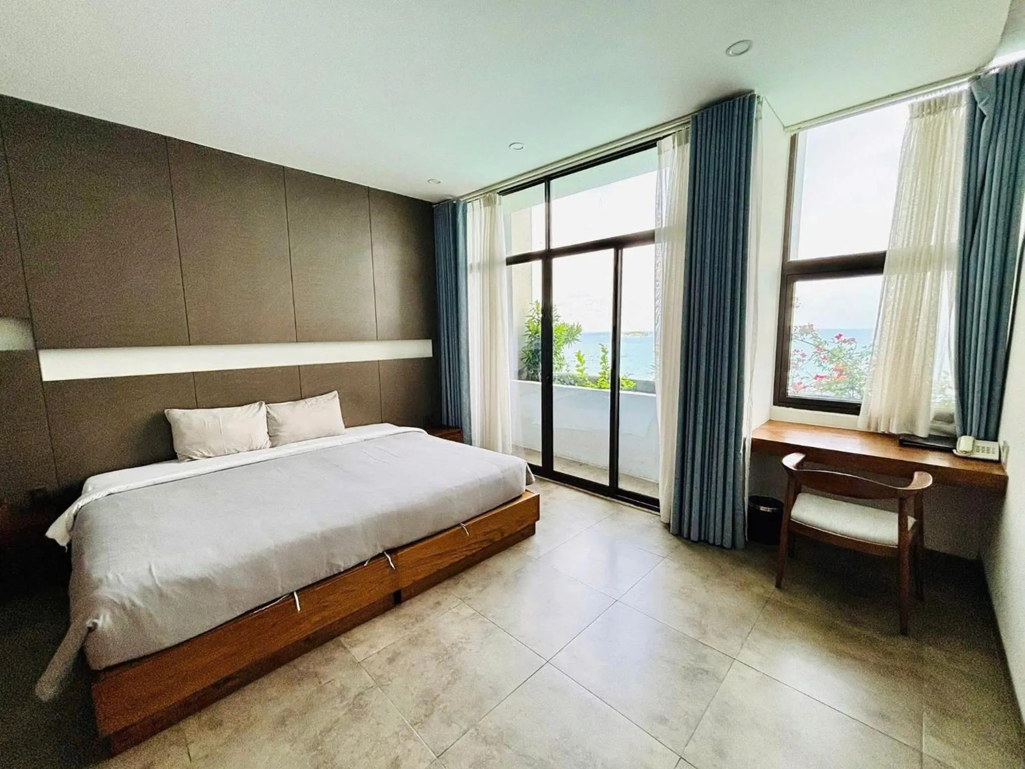 Bed in Joy Trip Hotel & Spa Nha Trang