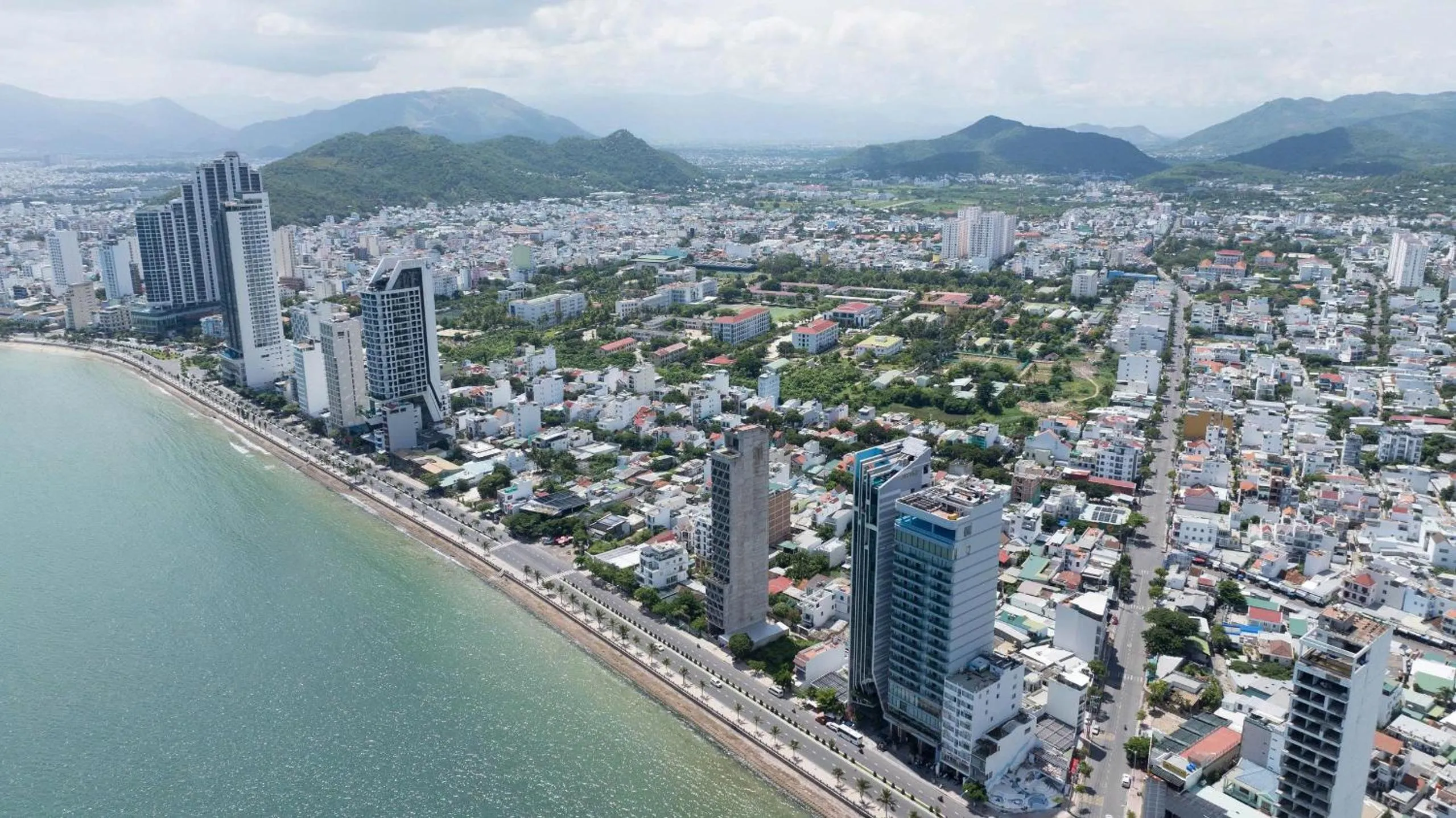 Property building in Joy Trip Hotel & Spa Nha Trang
