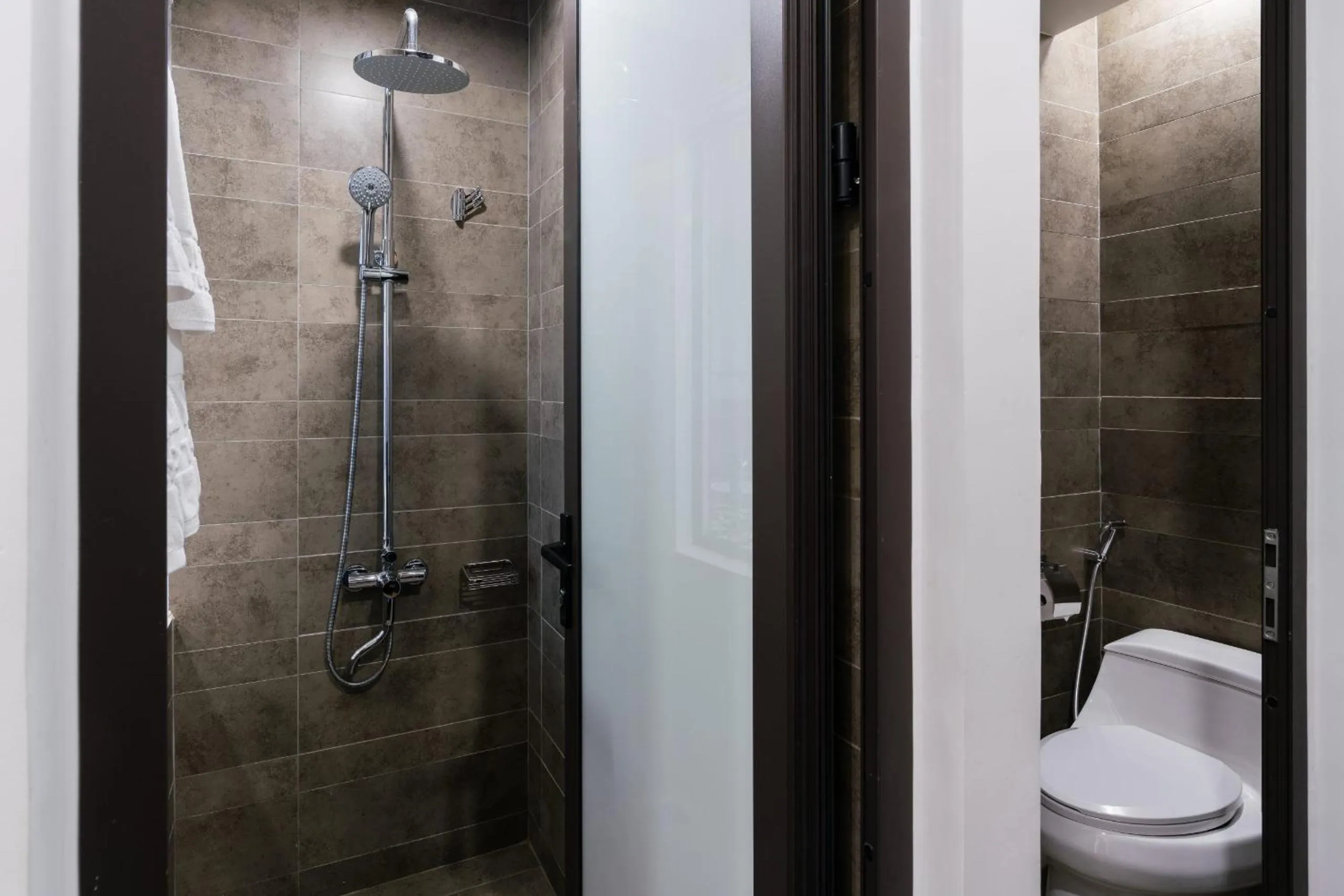 Shower in Joy Trip Hotel & Spa Nha Trang