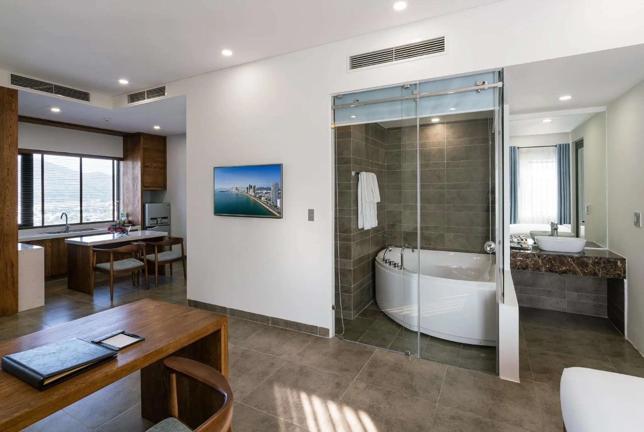 Toilet in Joy Trip Hotel & Spa Nha Trang