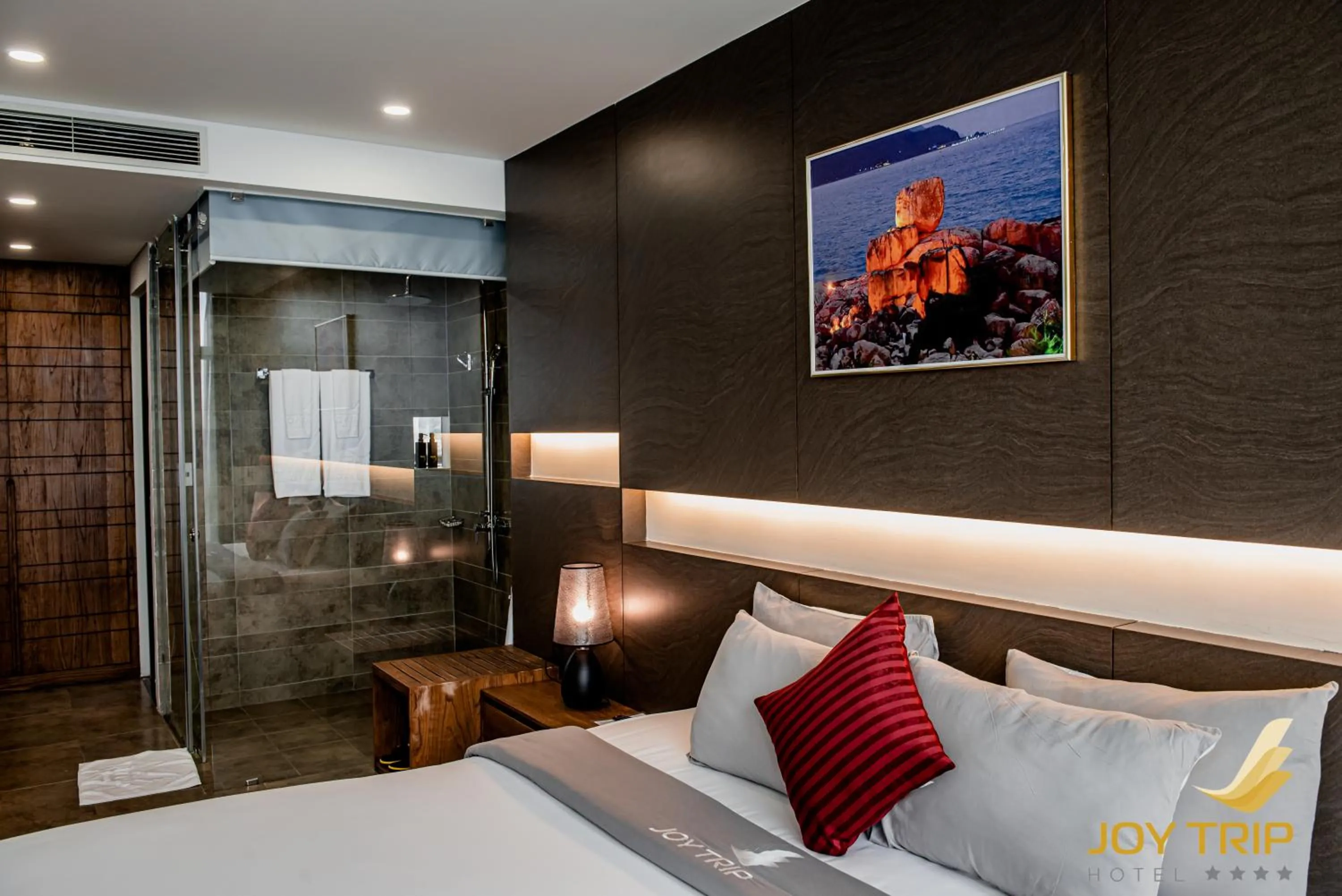 Shower, Bed in Joy Trip Hotel & Spa Nha Trang