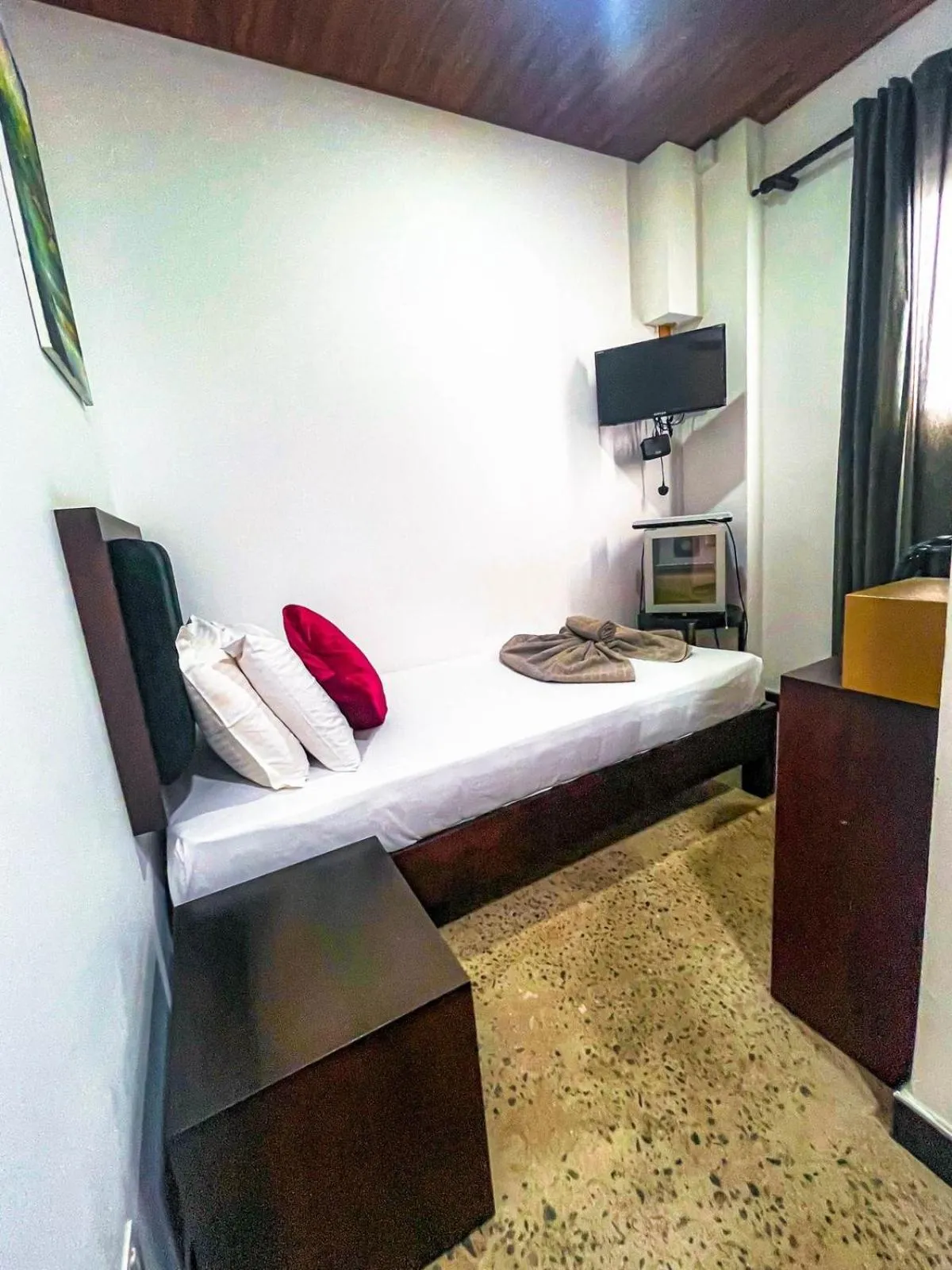 Bed in Hotel 198 Negombo