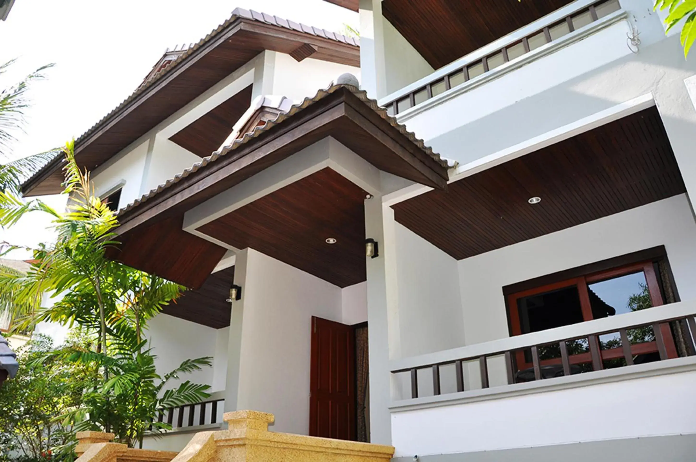 Facade/entrance in Chaweng Lakeview Residence Facade/entrance in Chaweng Lakeview Residence